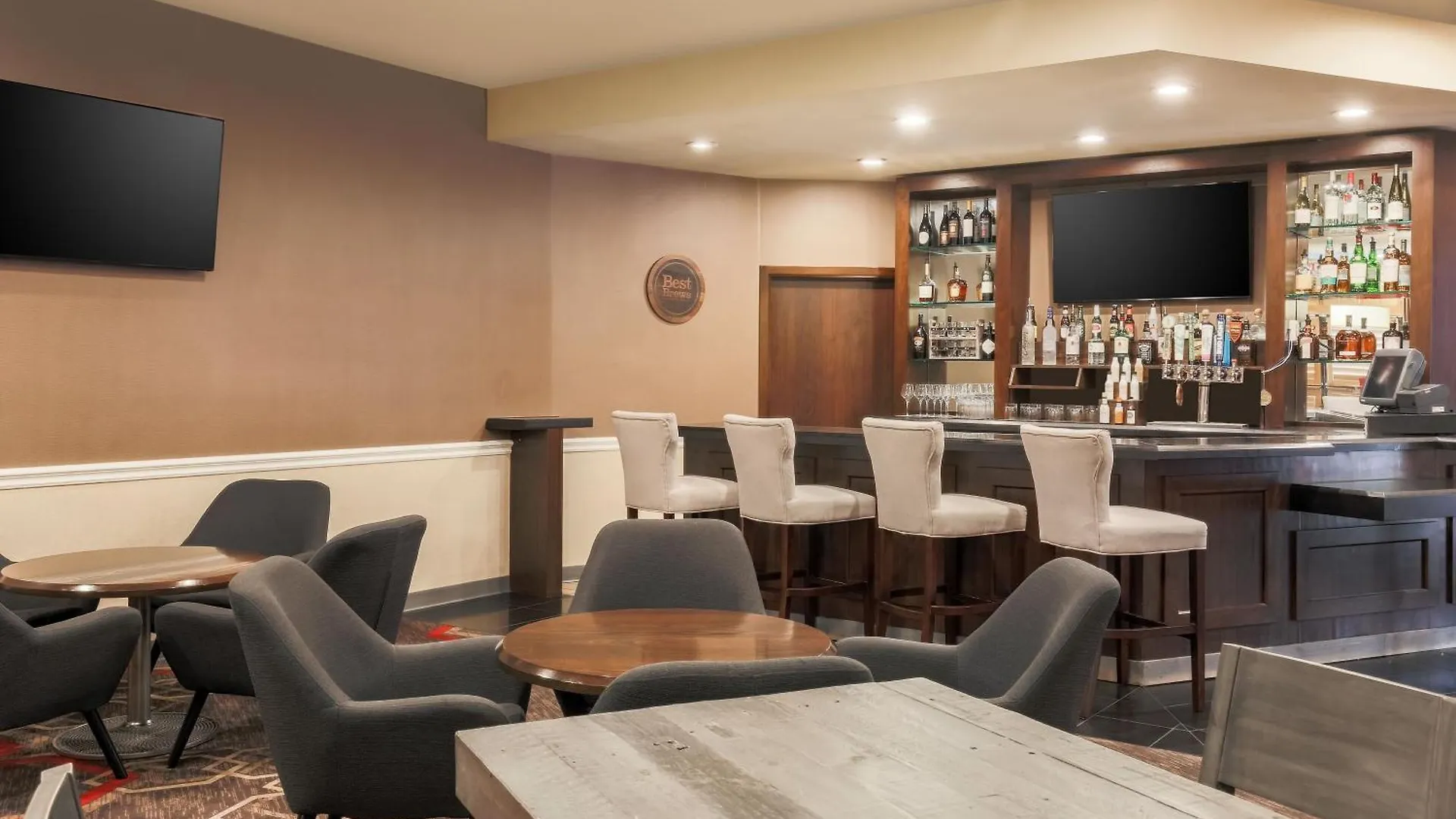 מלון Four Points By Sheraton 3*