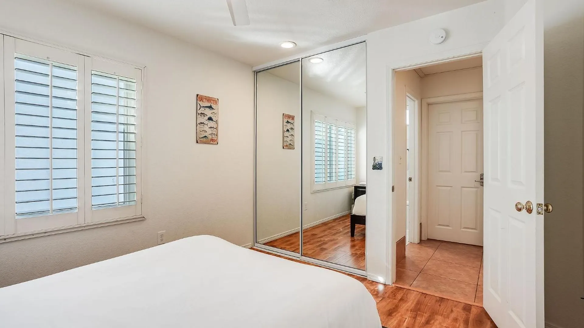 Massive With Ocean View & Amazing Rooftop Hébergement de vacances