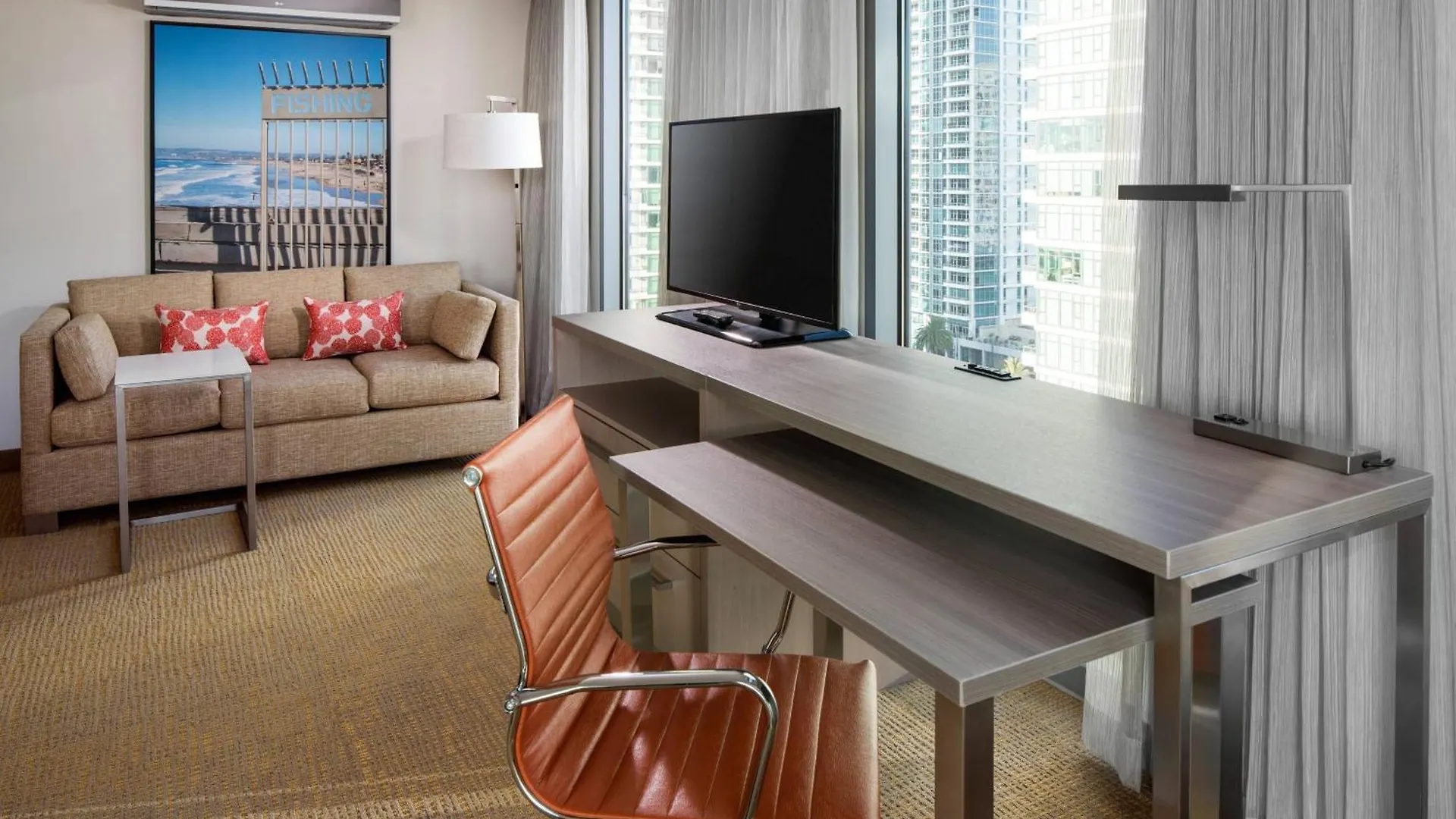 By Marriott Downtown/bayfront Hotel 3*