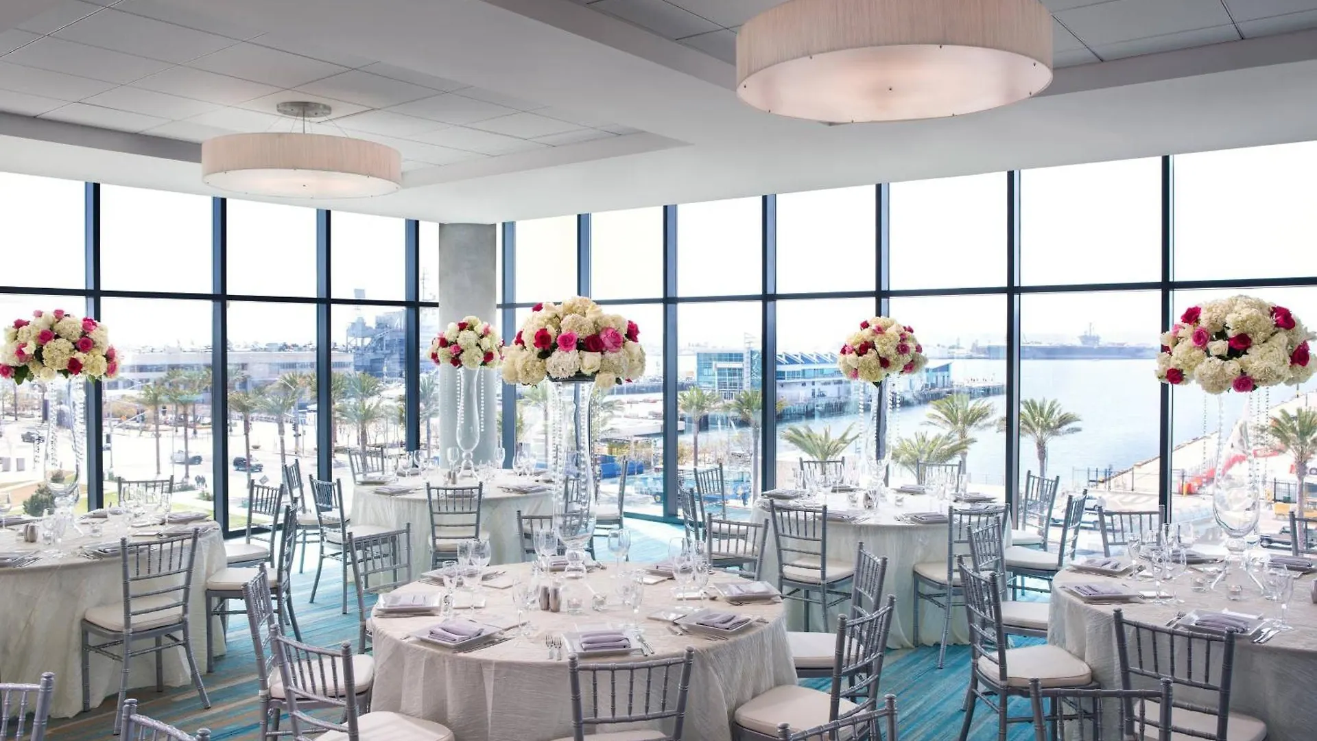 By Marriott Downtown/bayfront 3* San Diego