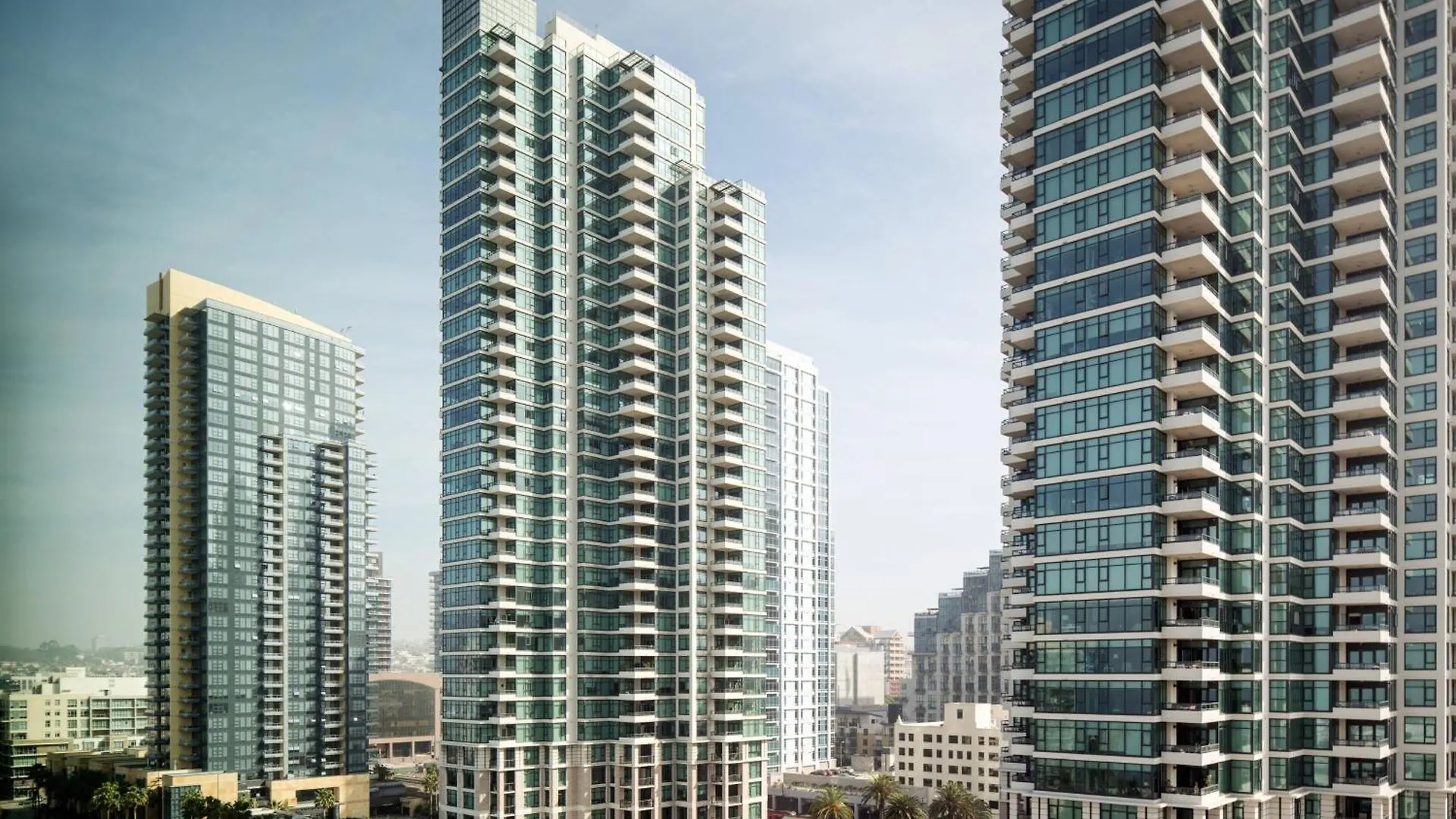 By Marriott Downtown/bayfront Hotel