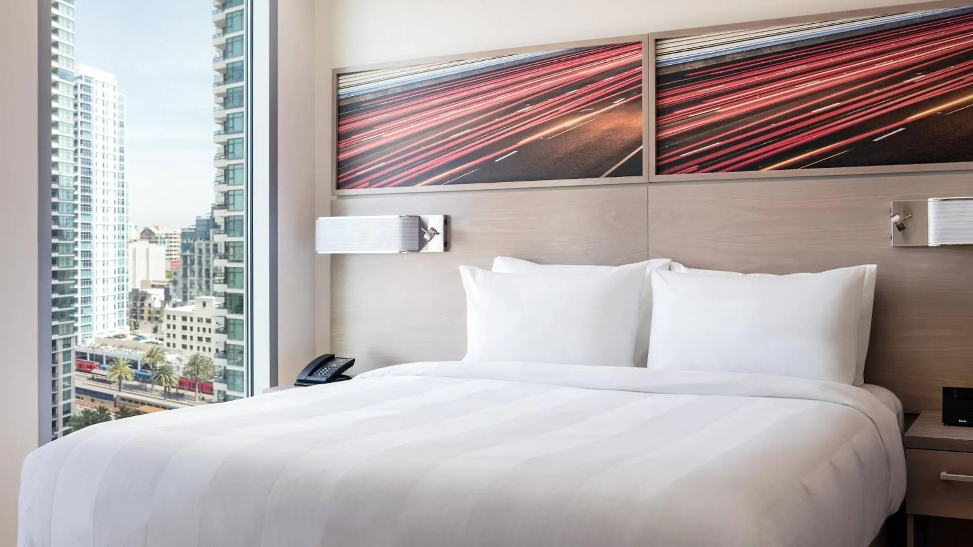 By Marriott Downtown/bayfront San Diego