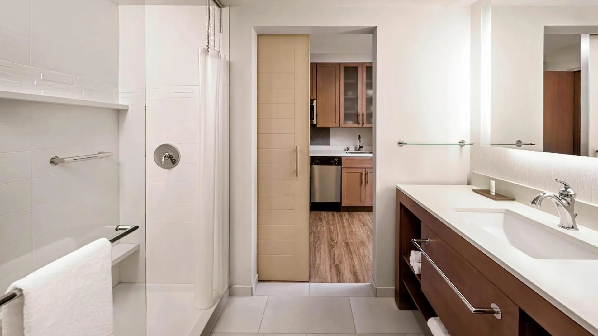 By Marriott Downtown/bayfront Hotel