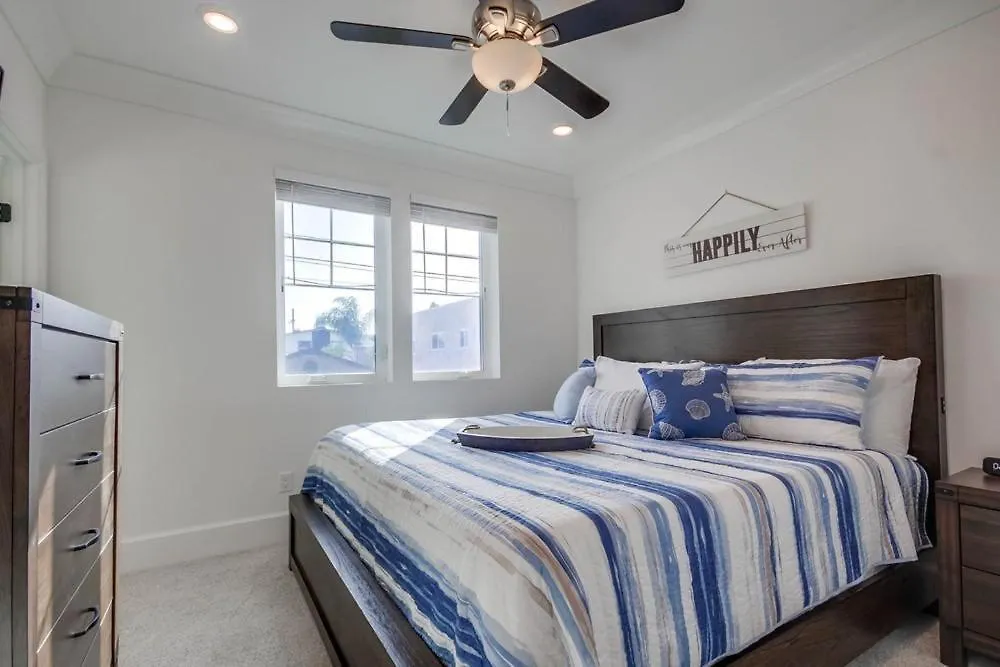 Bayside Cove 1 *