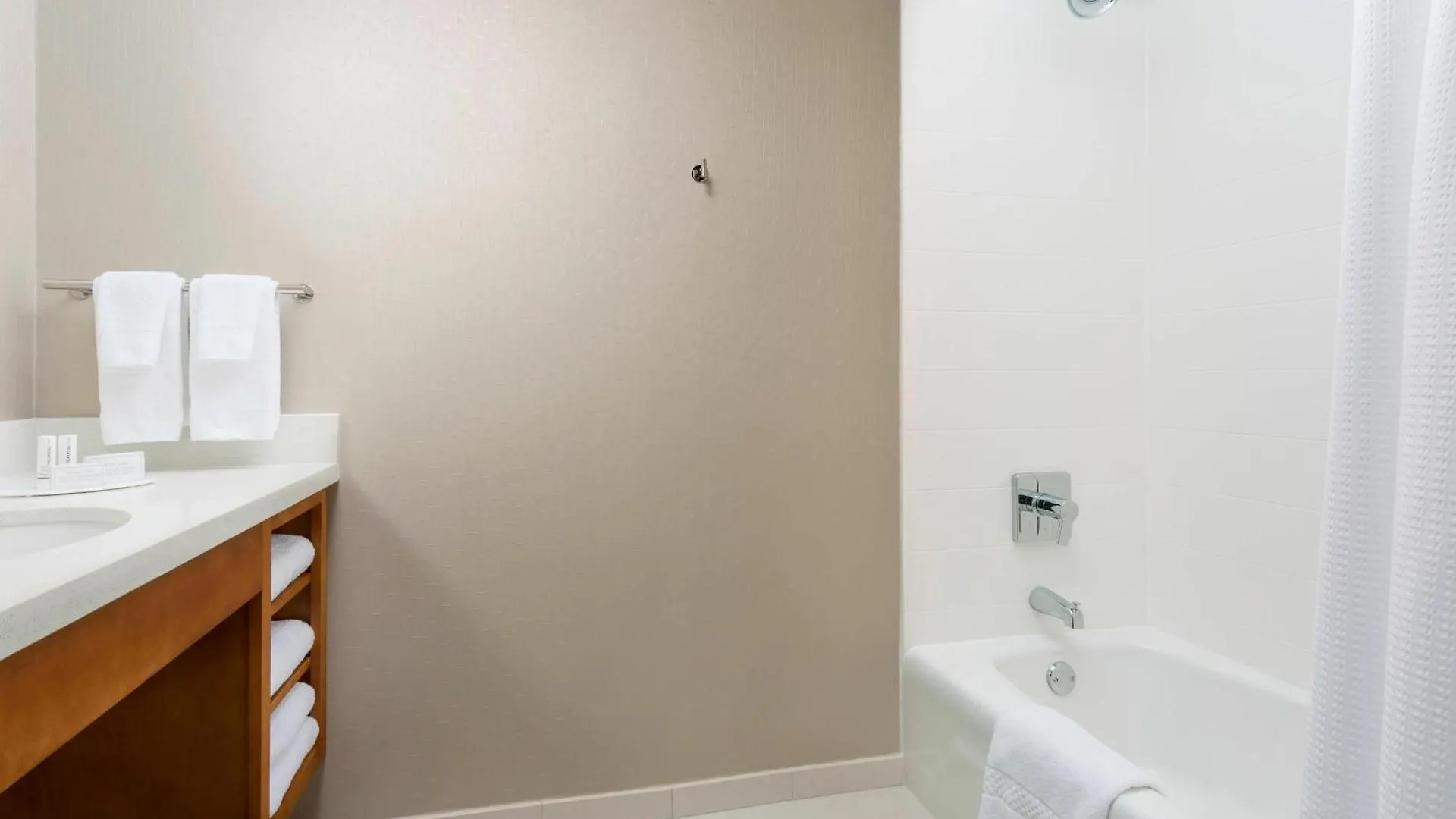 Springhill By Marriott Mission Valley