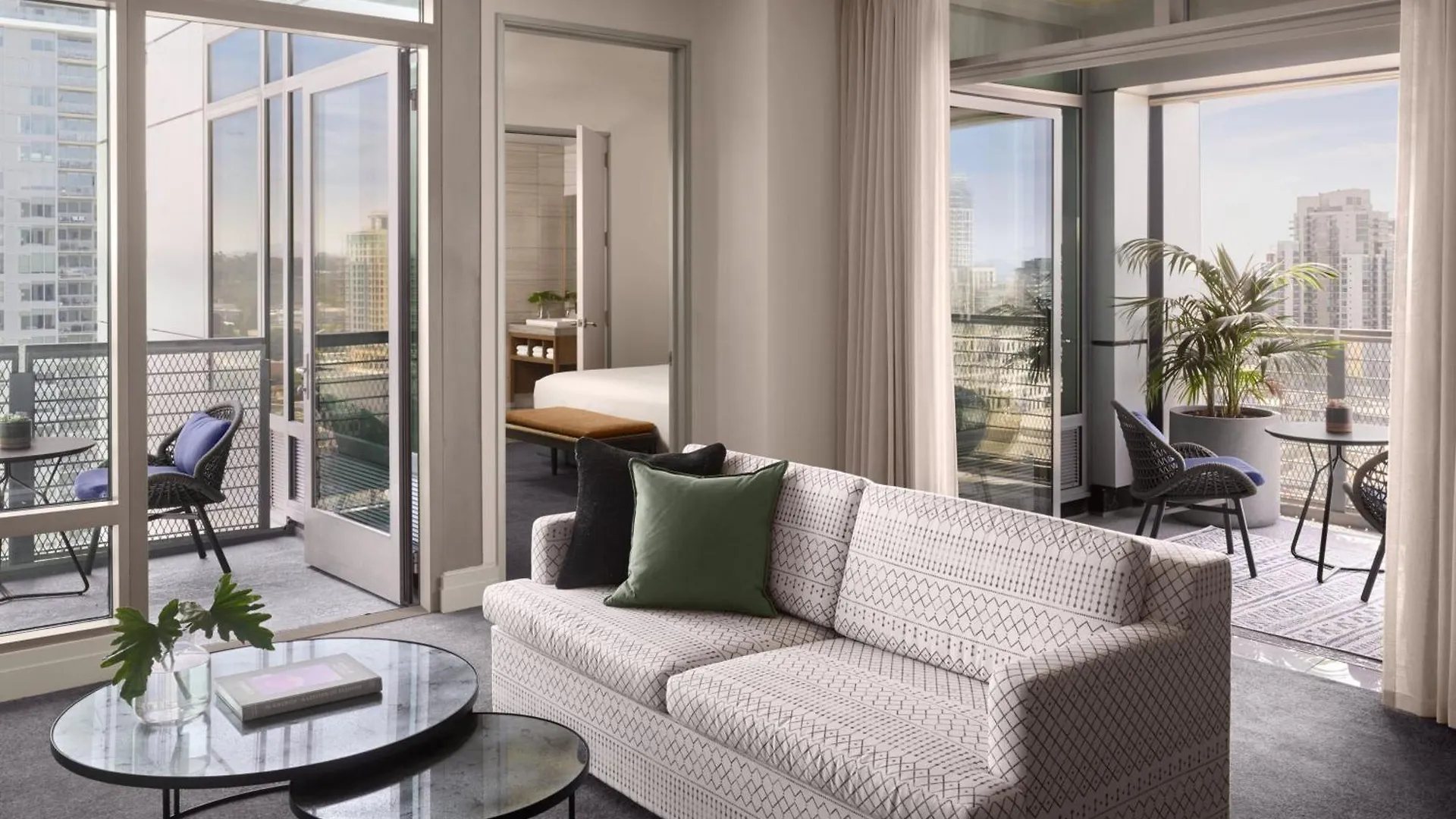 Alma Downtown, A Tribute Portfolio Hotel 4*