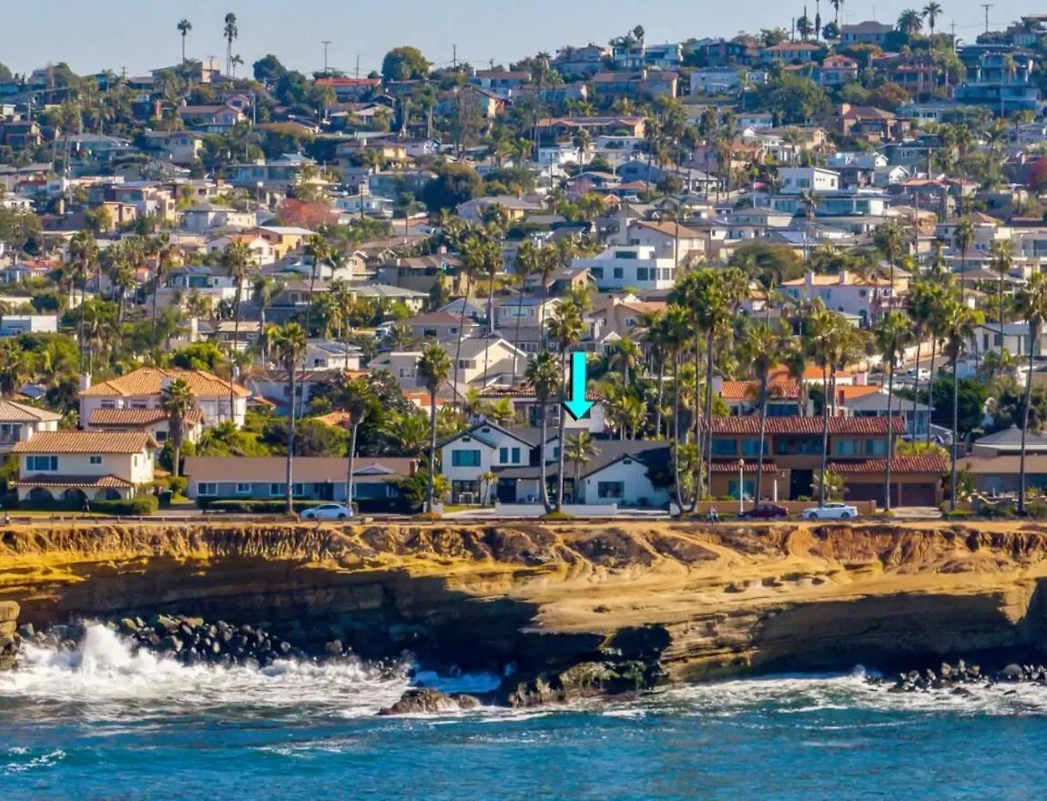 Sunset Cliffs Spectacular Oceanfront *
