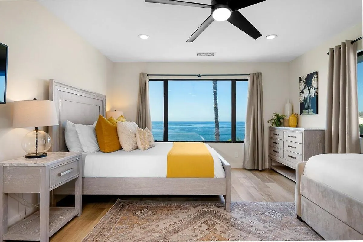 Sunset Cliffs Spectacular Oceanfront