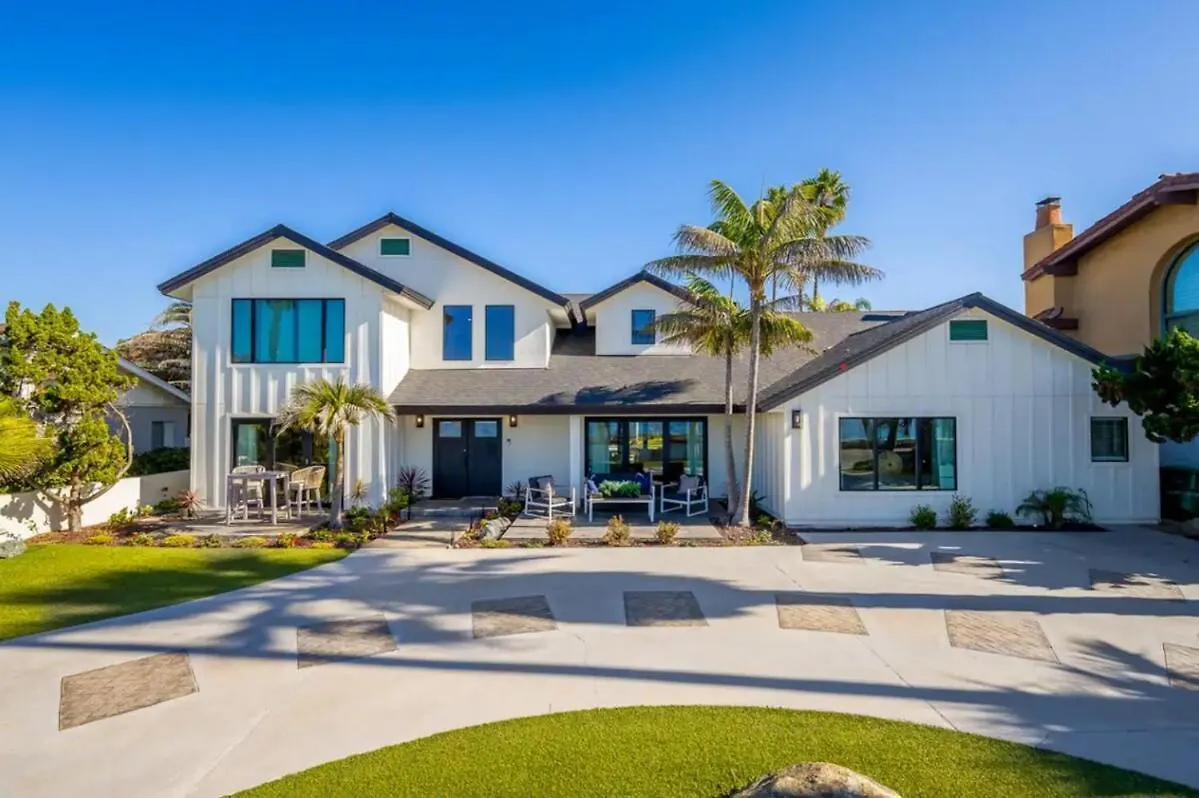 Sunset Cliffs Spectacular Oceanfront Villa *