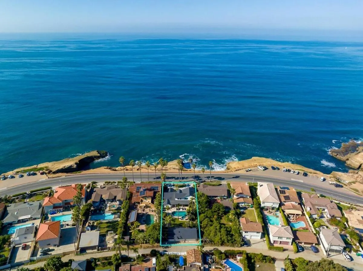 Sunset Cliffs Spectacular Oceanfront Villa *