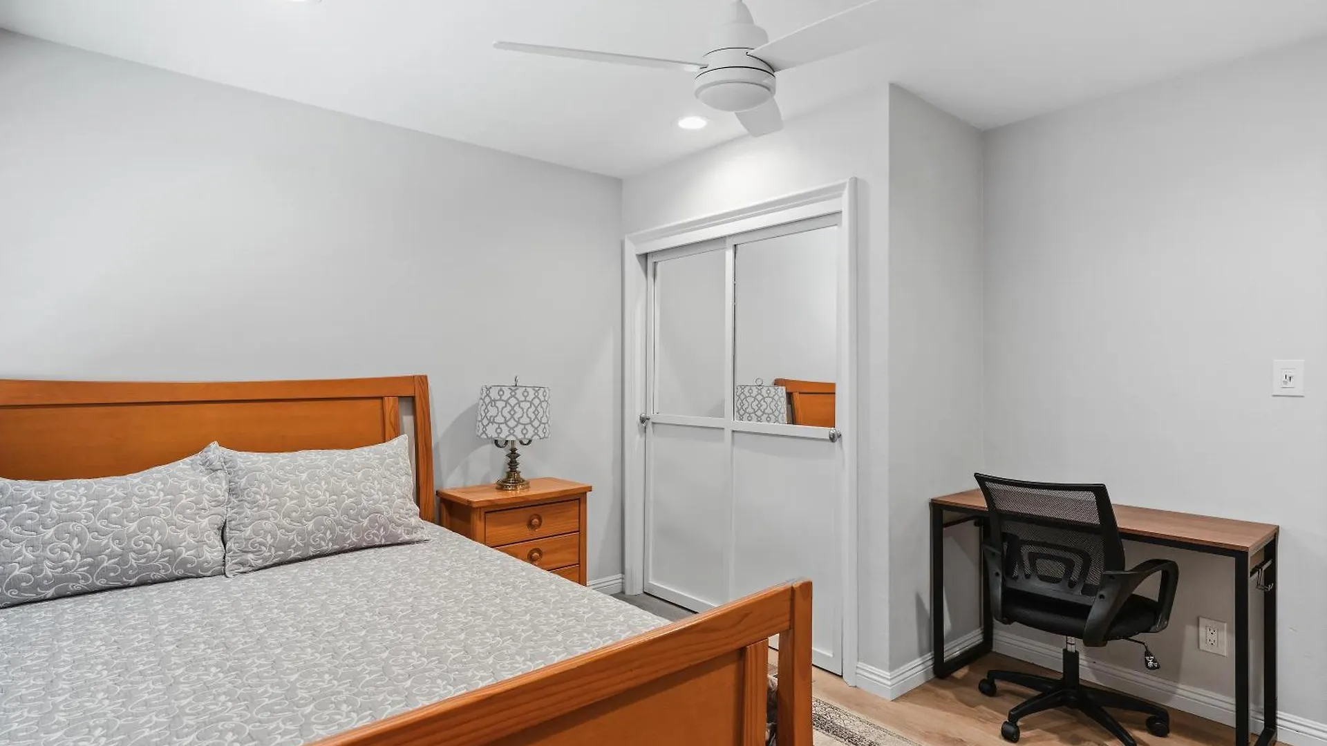 Apartmán Peaceful Getaway With Renovated Amenities