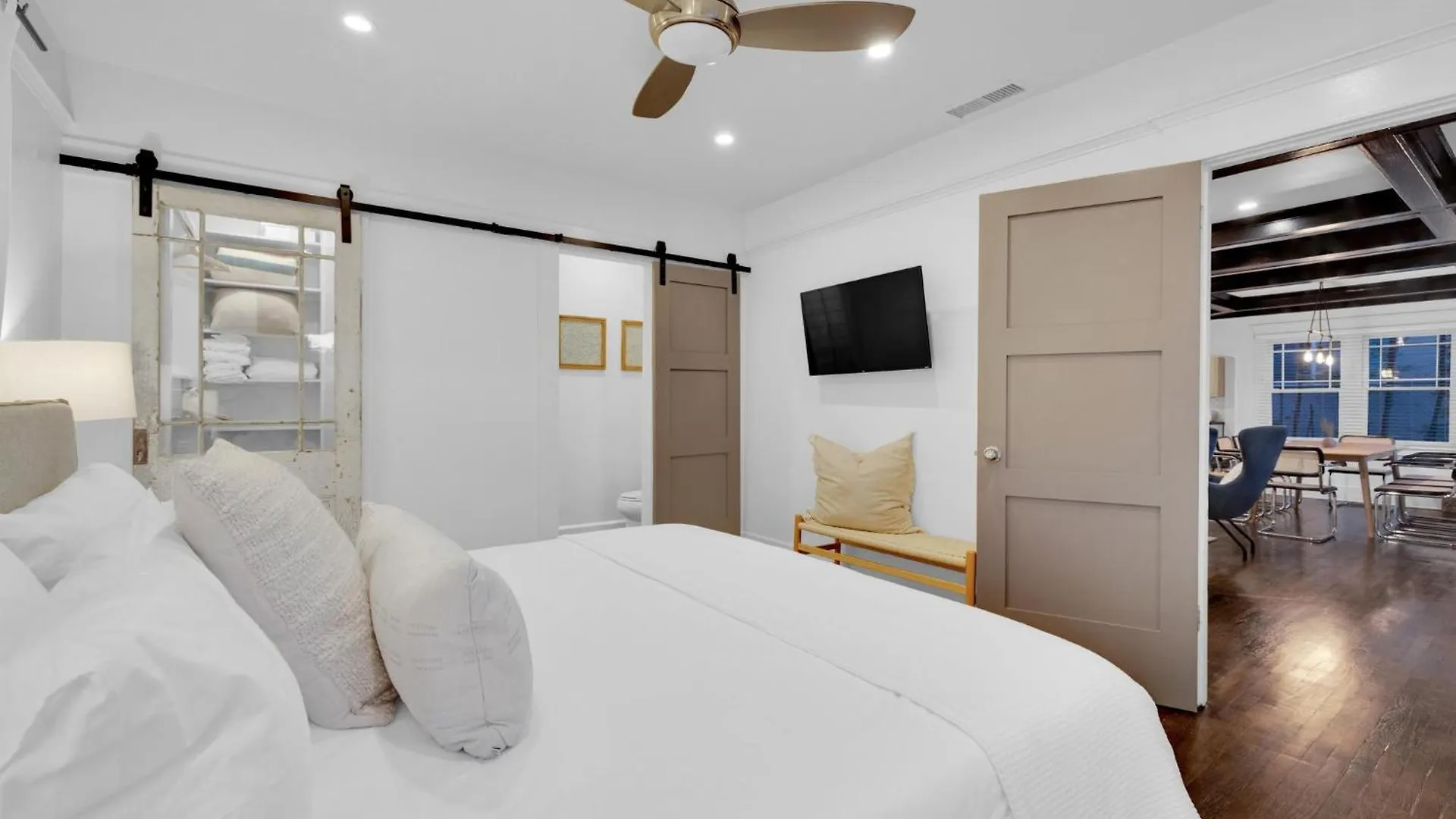 Casa Clandestino - Heated Pool Near Dining & Shops *