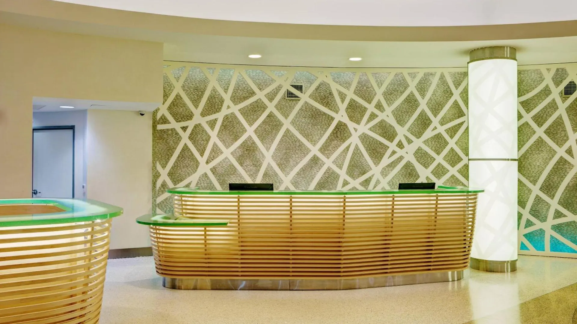 Pier South Resort, Autograph Collection