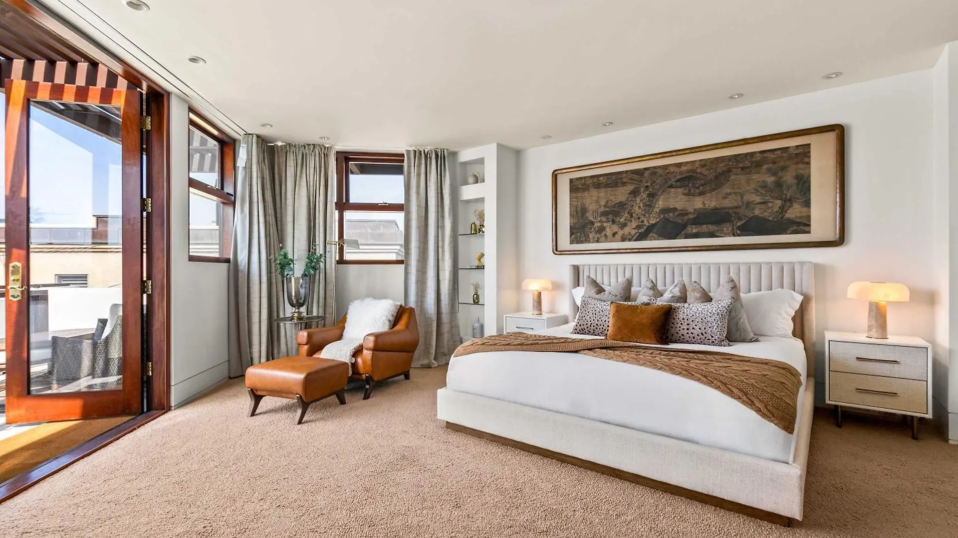 Nyaraló Brand New Listing Elegant 7br Masterpiece Walk To Shops & Dining
