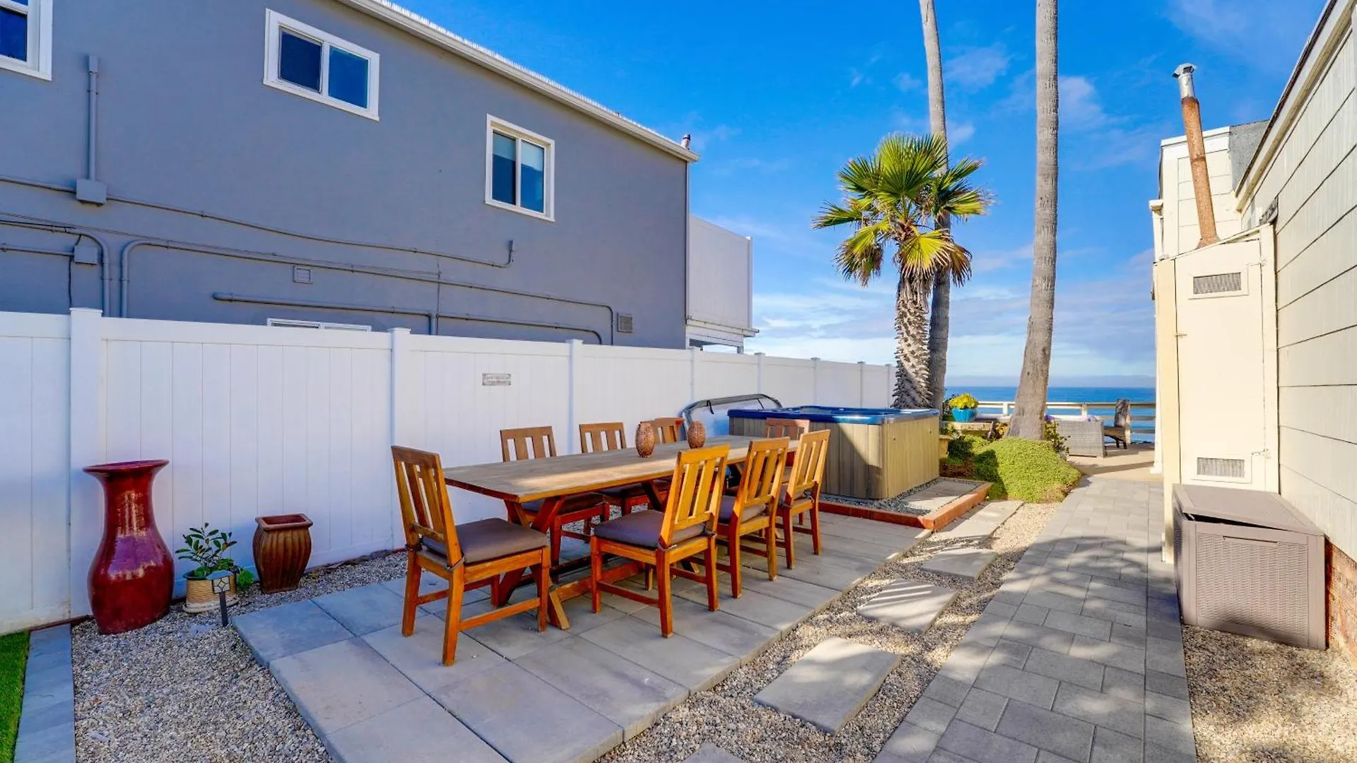 P1486m - Cliffs Oceanfront * San Diego