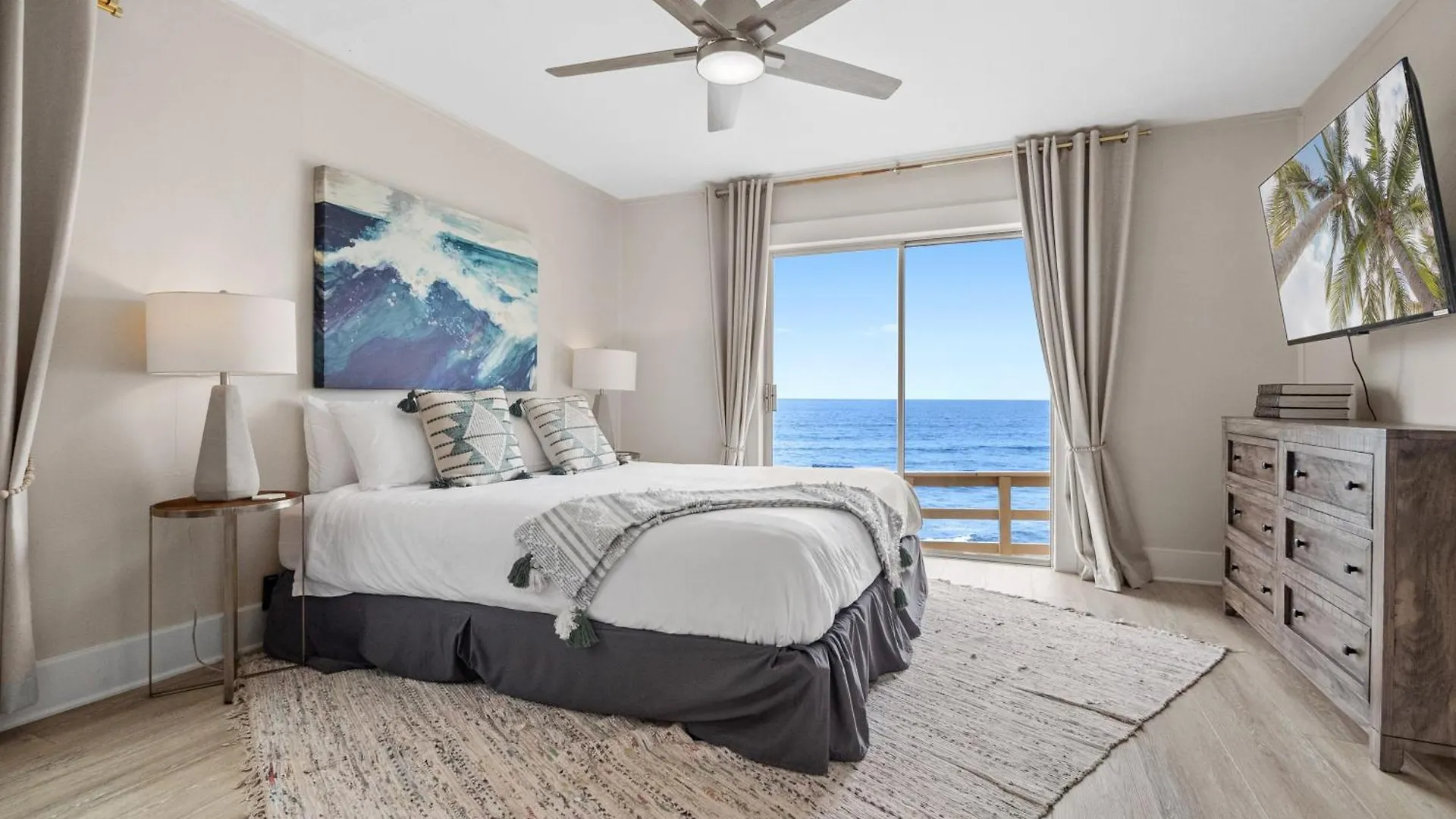P1486m - Cliffs Oceanfront * San Diego