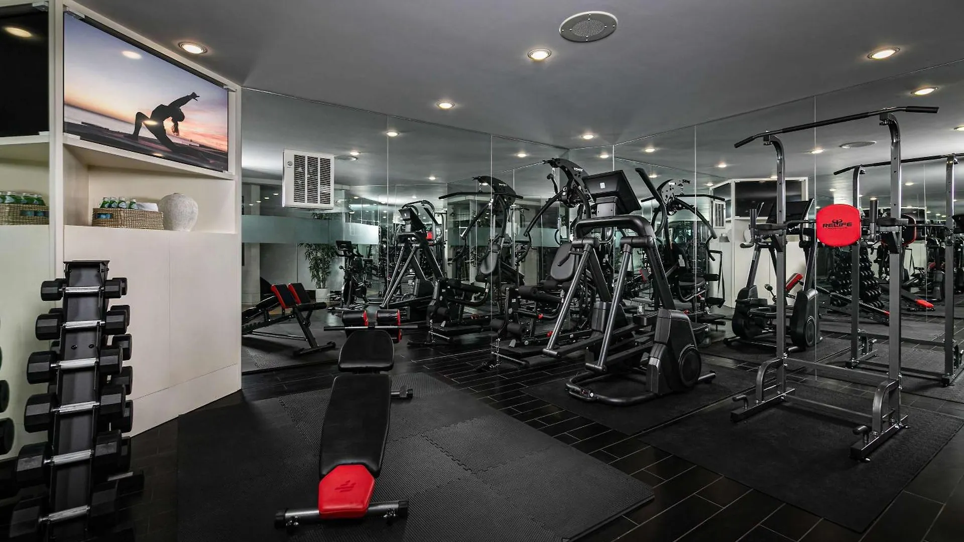 Brand New Listing Elegant 7br Masterpiece Walk To Shops & Dining San Diego