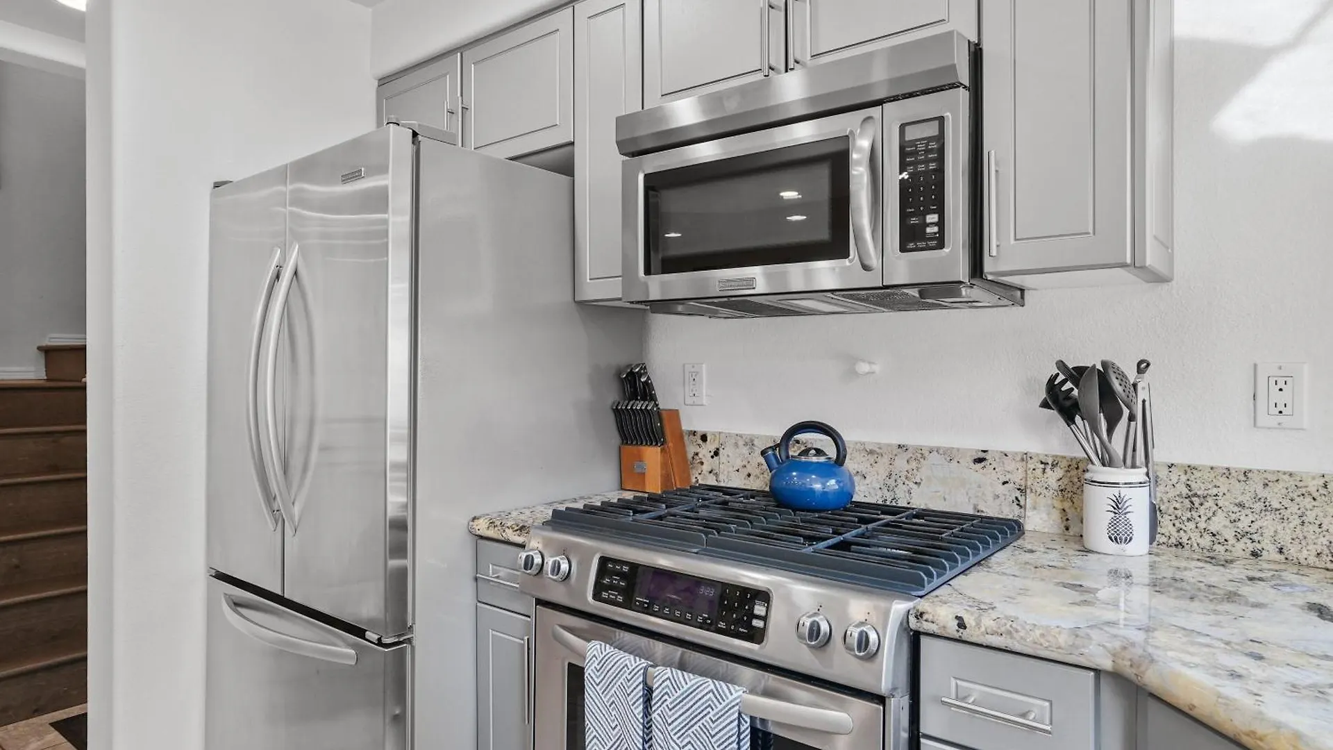 Dreamin Luxury Water View Ac Garage Fast Wifi Rooftop Patio 5175