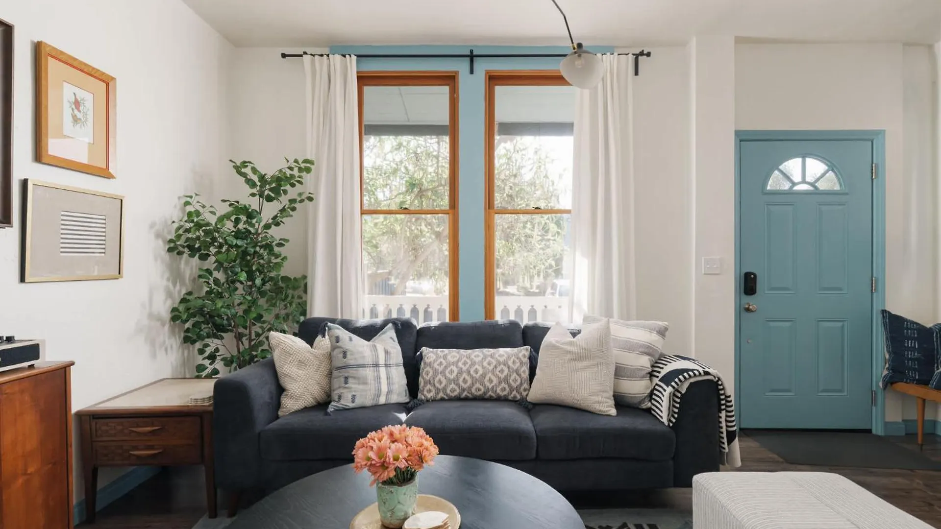 Victorian Retreat In Barrio Logan 1mi To Downtown サンディエゴ