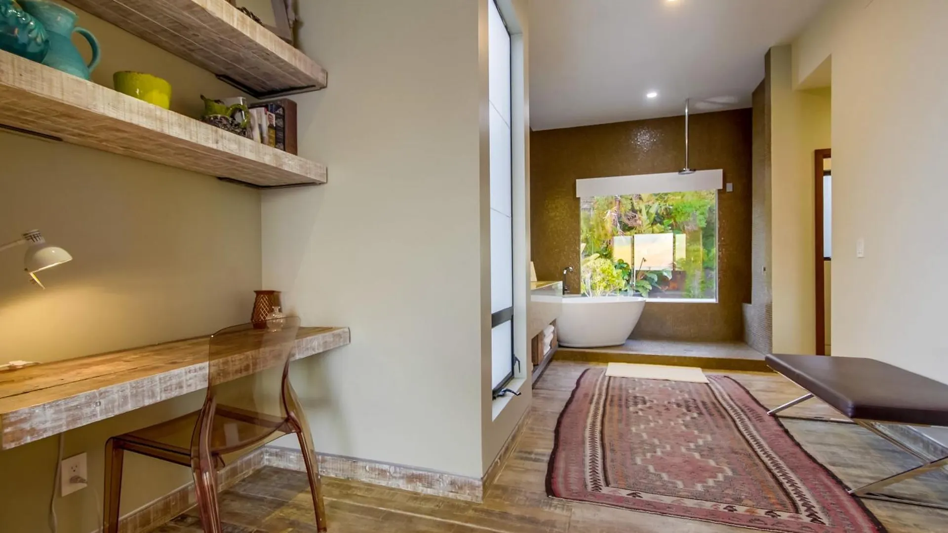 C823 - Cornish Estate Holiday home