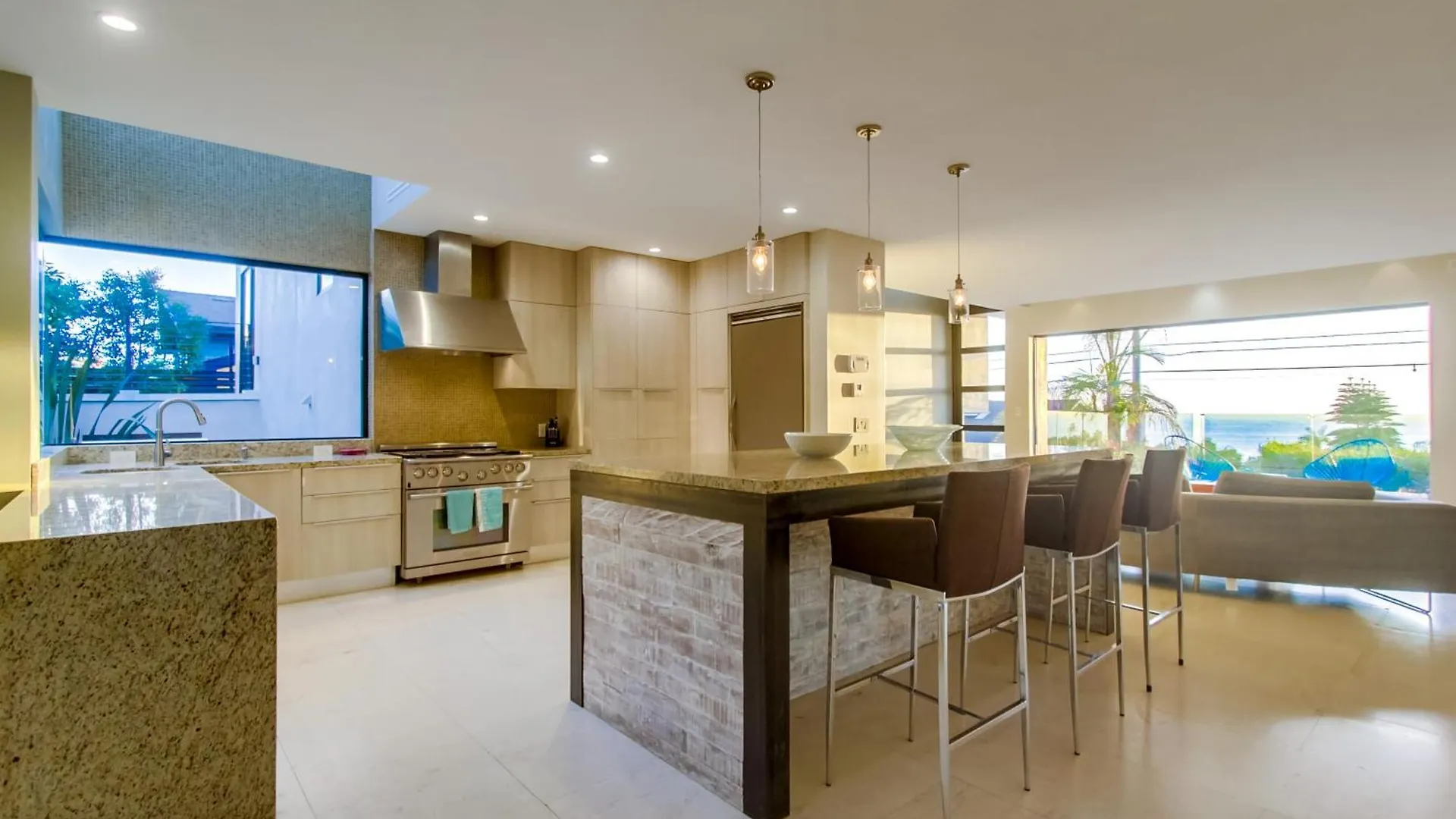 C823 - Cornish Estate Holiday home *