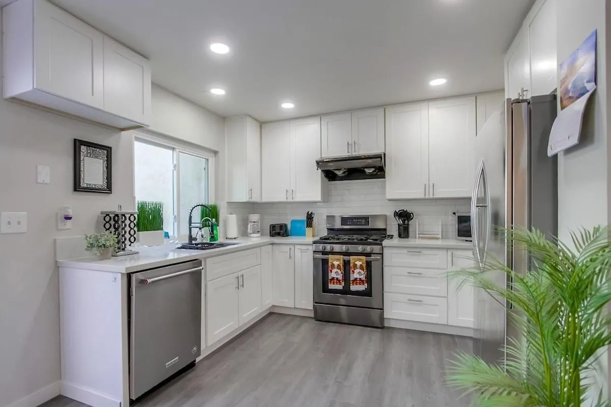 Entire Private 4-Bedroom Home W Pool, King Bed, Garage, Prime Location *