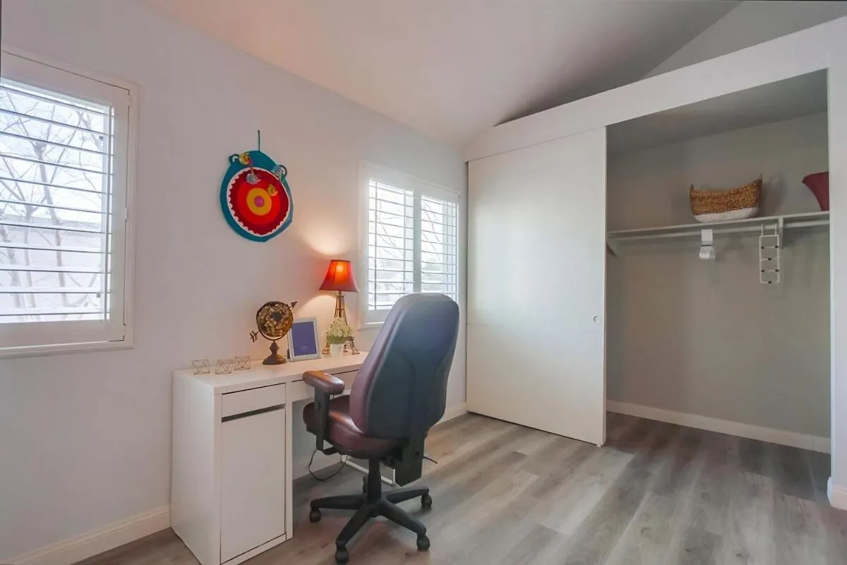 Entire Private 4-Bedroom Home W Pool, King Bed, Garage, Prime Location Σαν Ντιέγκο