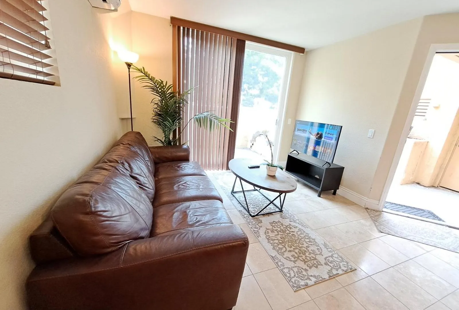 Apartamento Venetian Vacation La Jolla One Bedroom Luxury Furnished Near And Utc Mall *