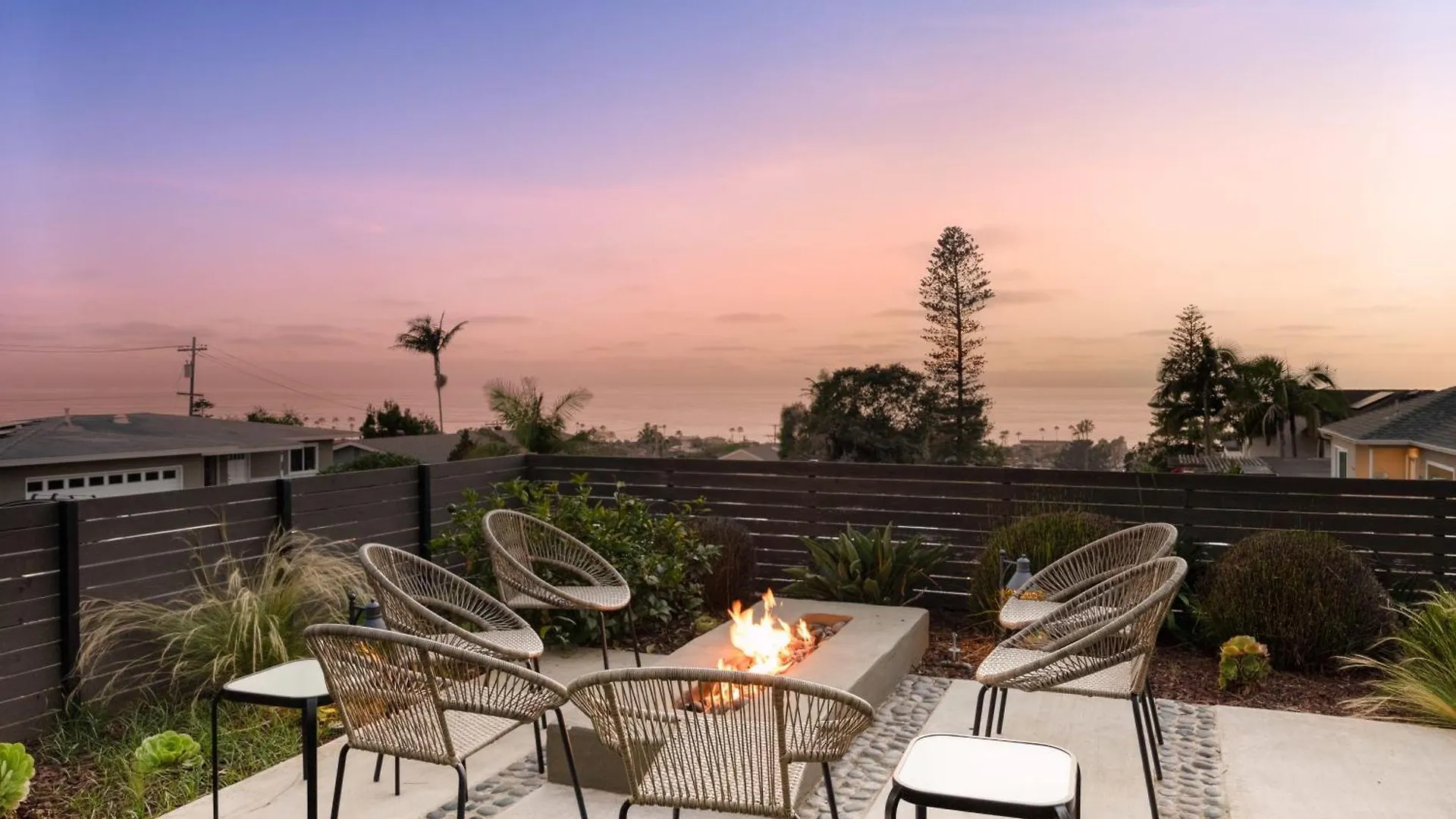 Ocean Views W Stunning Sunsets By The Firepit