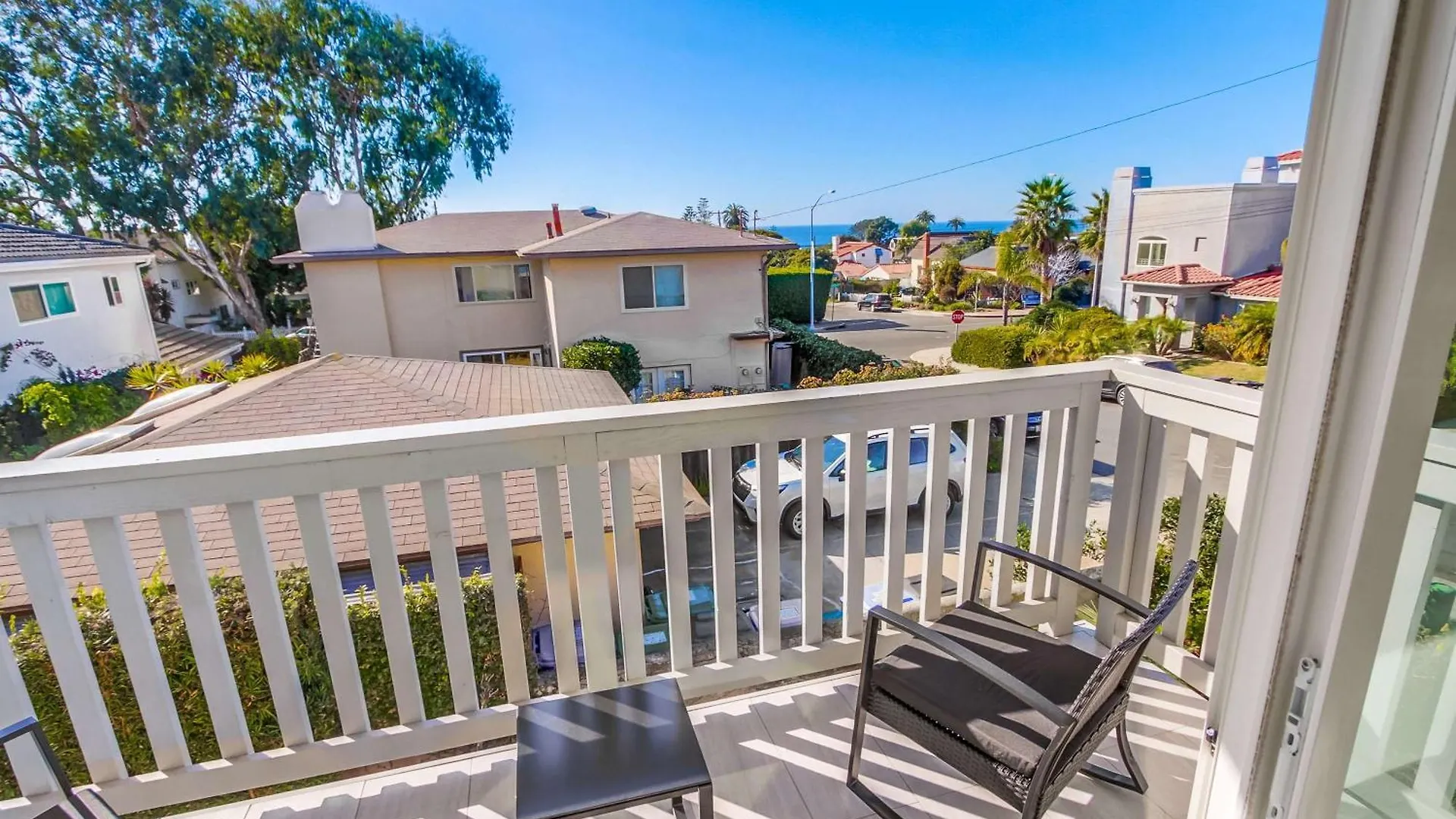 Ocean Views 3 Blocks To Ac Downstairs *