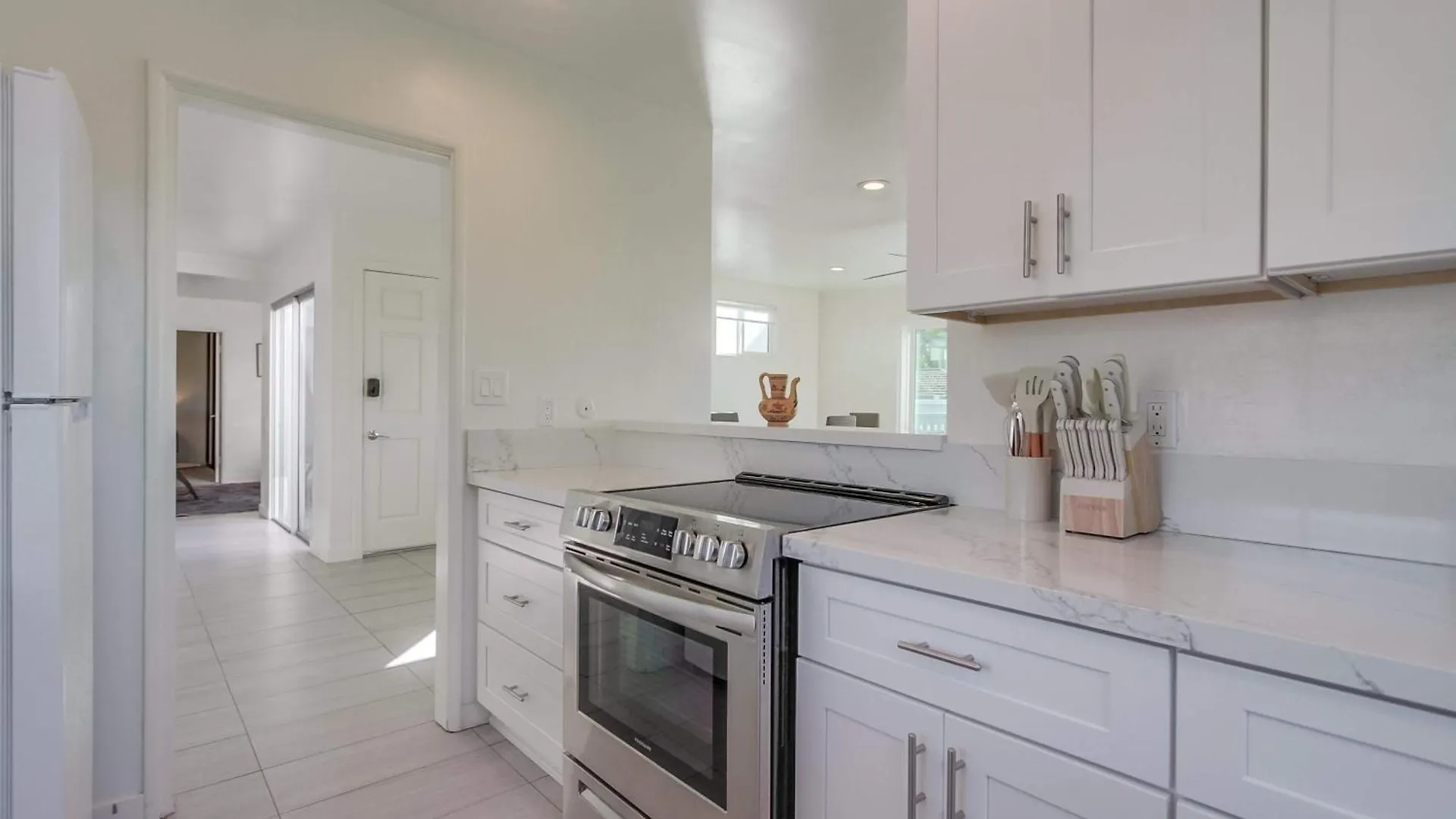 Ocean Views 3 Blocks To Ac Downstairs *