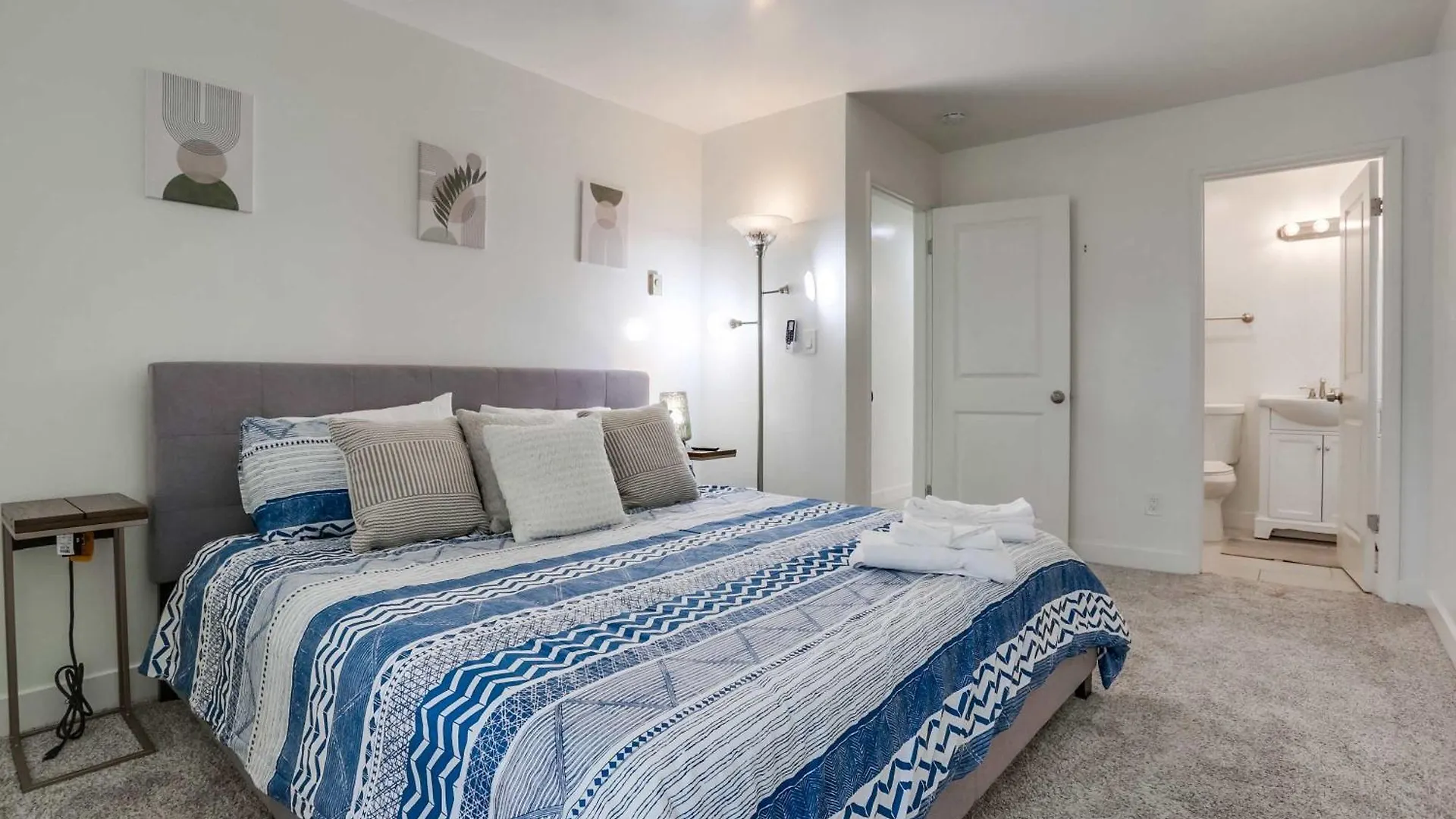 Ocean Views 3 Blocks To Ac Downstairs * San Diego