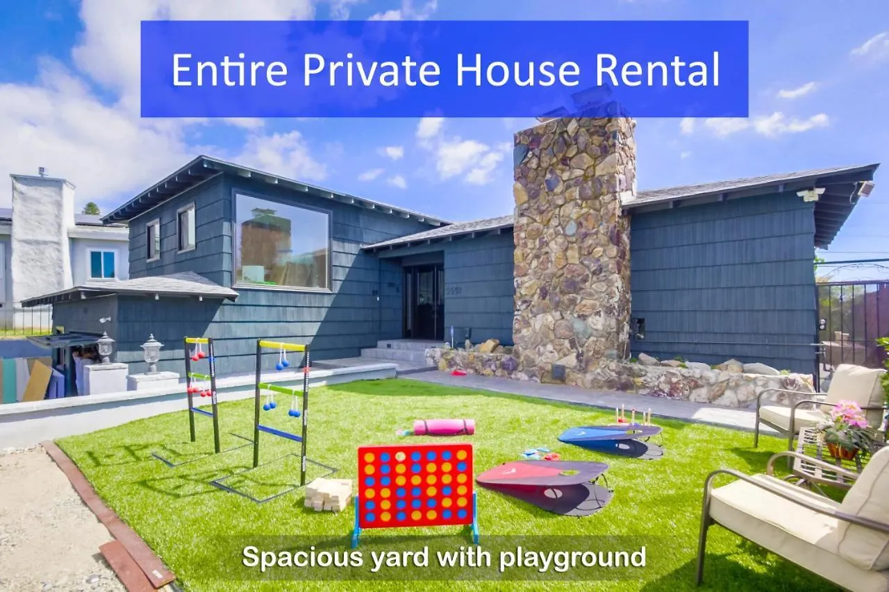 בית נופש Entire Private Luxury 3-bedroom W Gated Yard, 100 Inch Tv, 1 Gbps Wifi