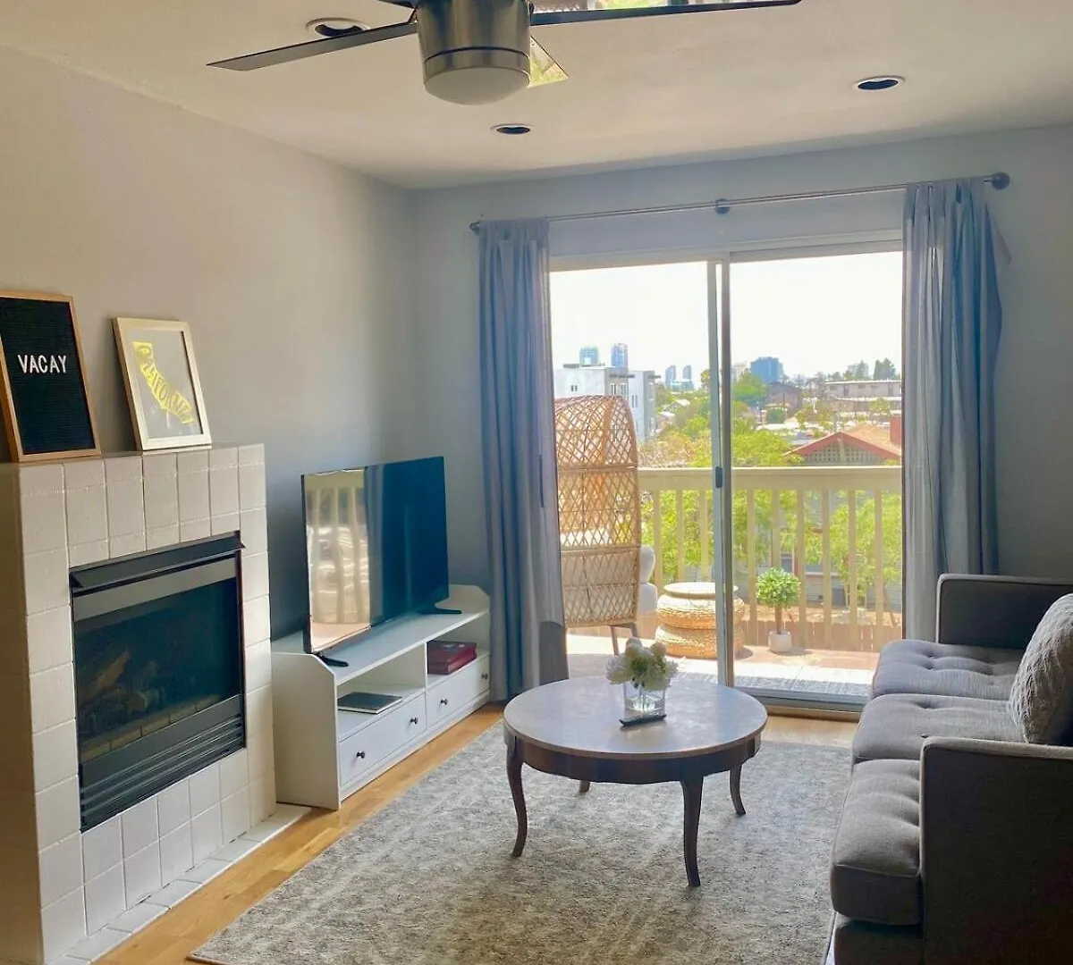Bright & Quiet 1-bed With Balcony Apartment *