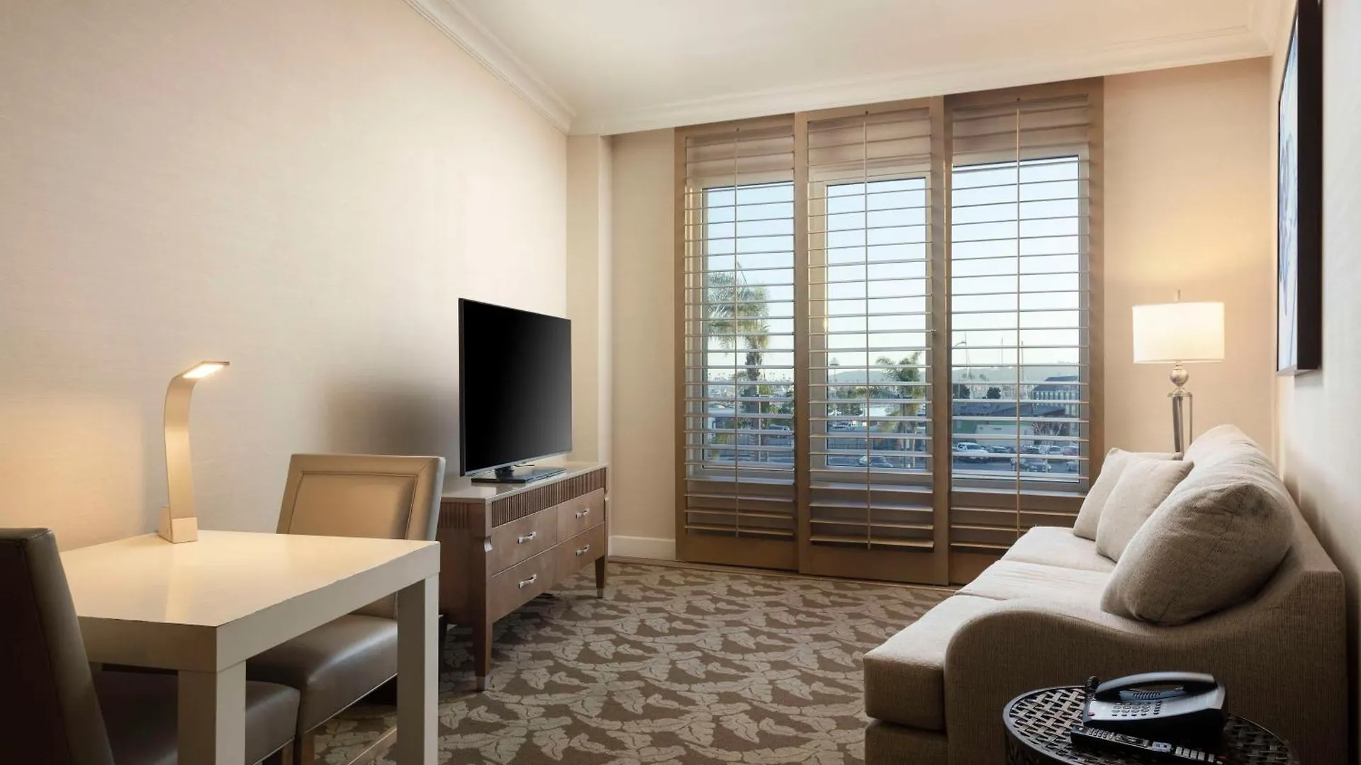 Doubletree By Hilton Bayside Resort San Diego