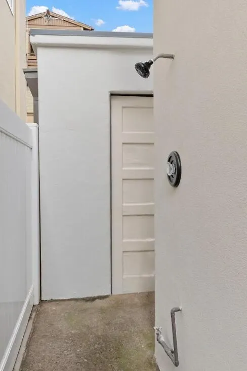Charming With Parking, Bikes, Walk To