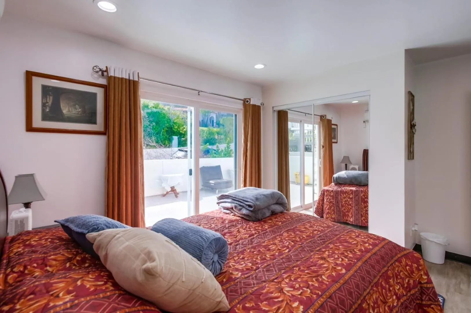 360 Rooftop View Ocean Breeze 6 Min To Beach Semesterbostad