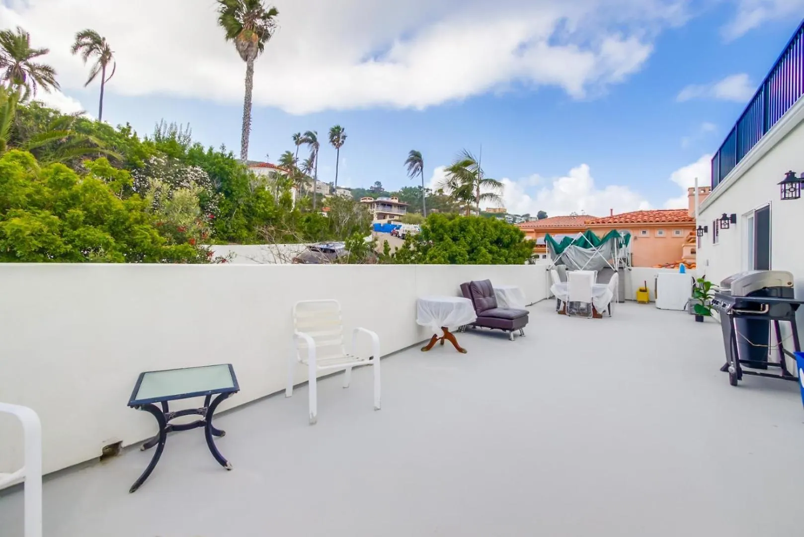360 Rooftop View Ocean Breeze 6 Min To Beach Semesterbostad