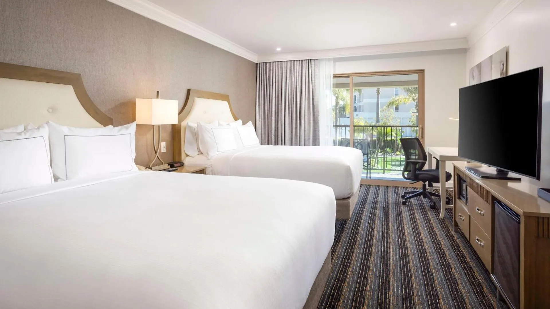Doubletree By Hilton Bayside Semesteranläggning (resort)