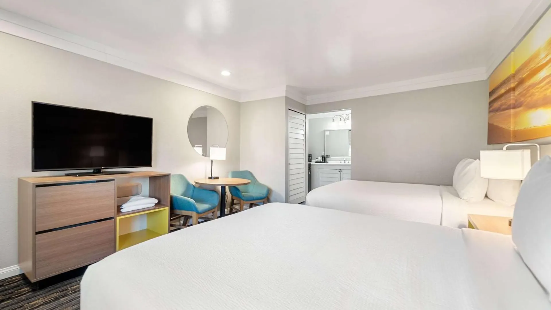 Days By Wyndham Circle San Diego