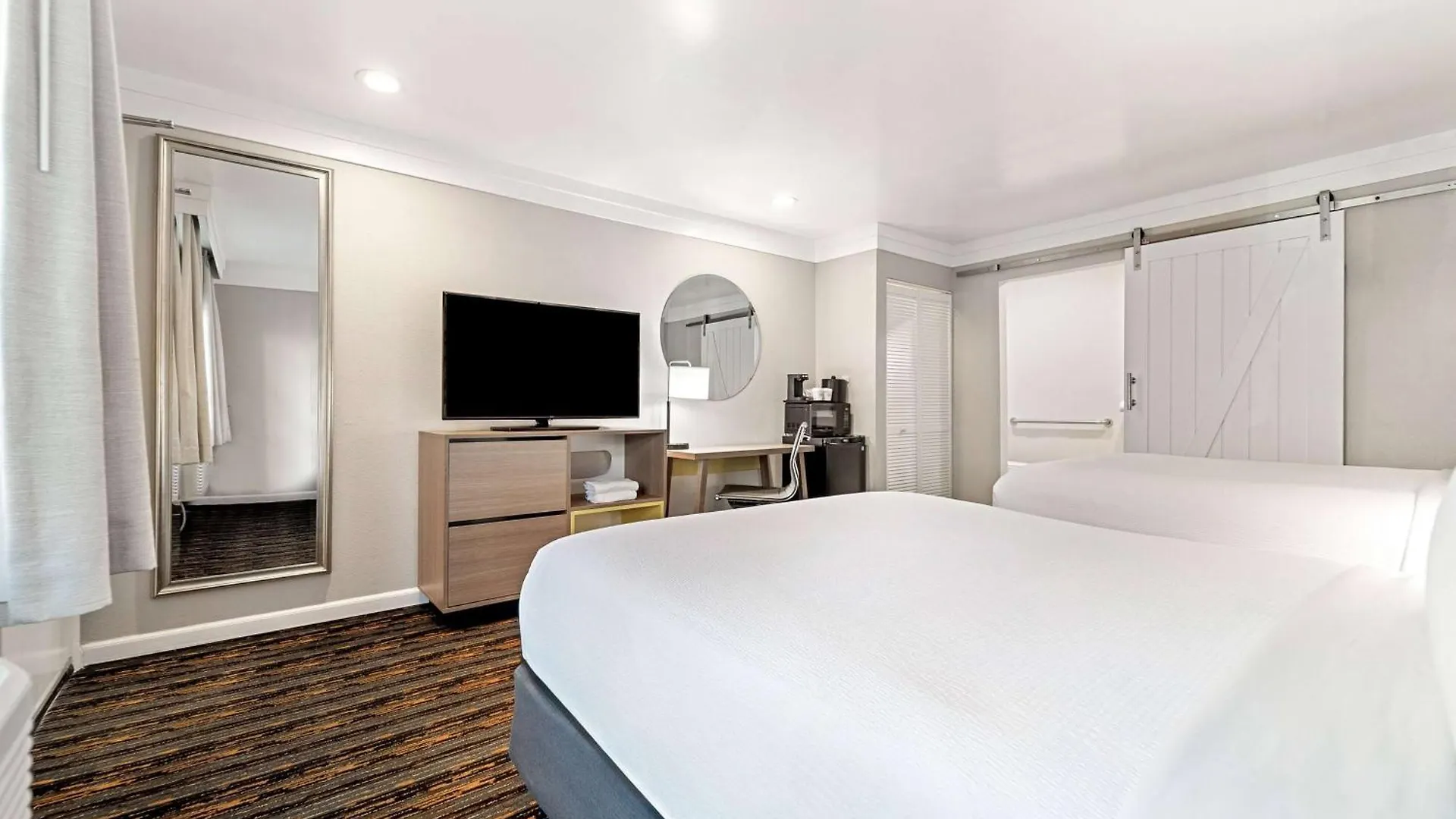 Days By Wyndham Circle 3*
