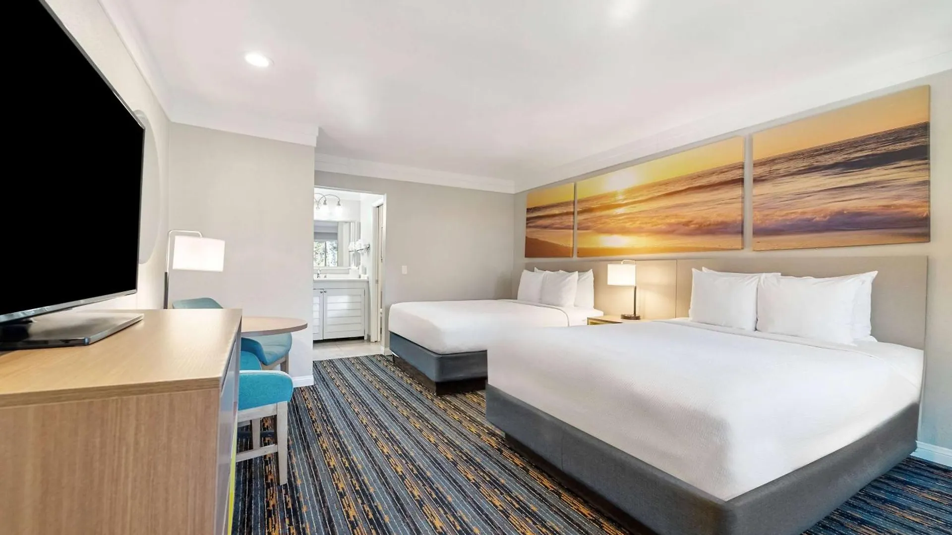 Days By Wyndham Circle 3* San Diego