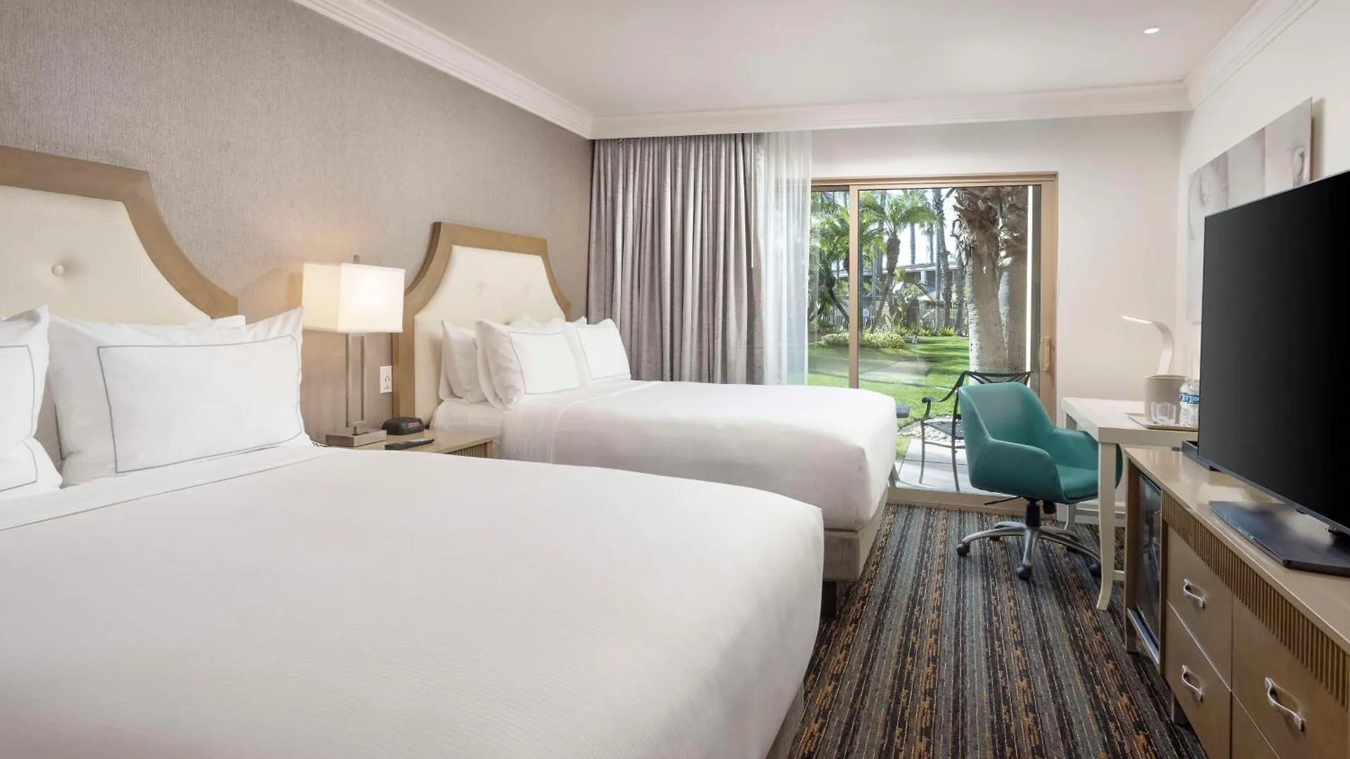 Semesteranläggning (resort) Doubletree By Hilton Bayside 3*