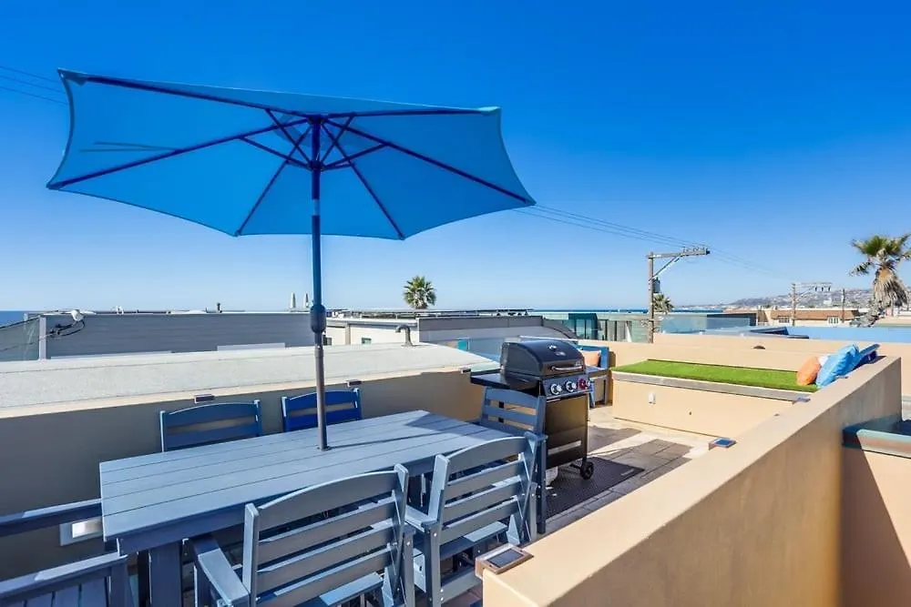 Ocean Breeze 2 Holiday home *