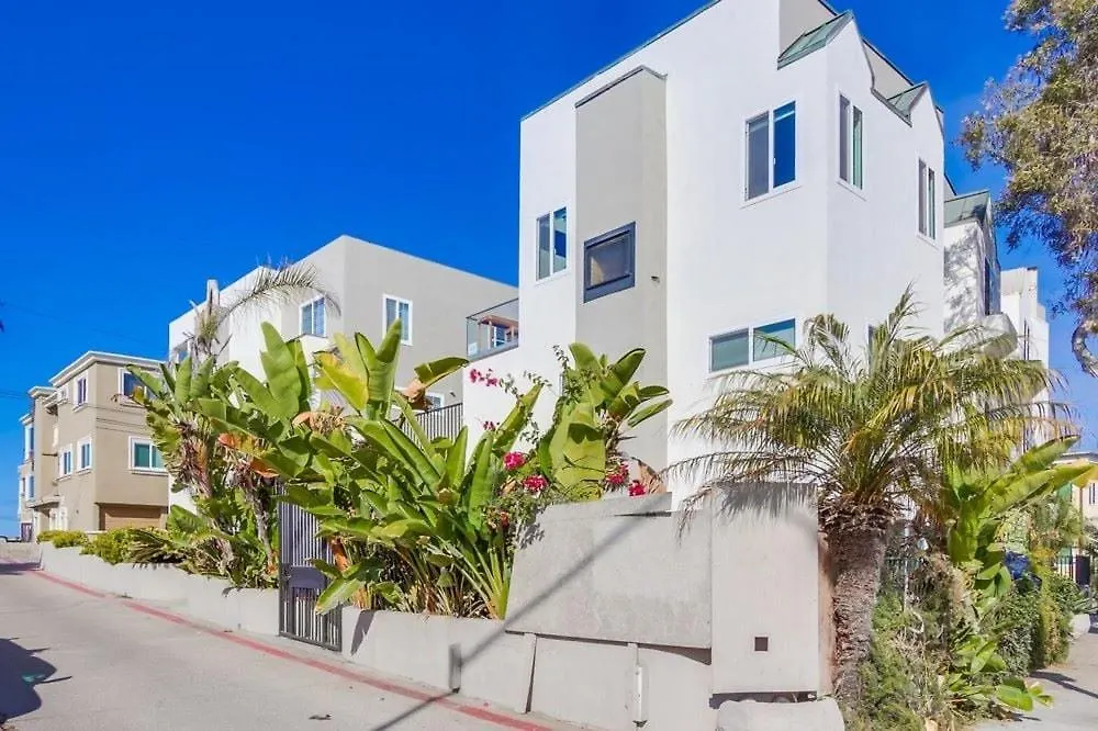 Holiday home Coastal Escape *