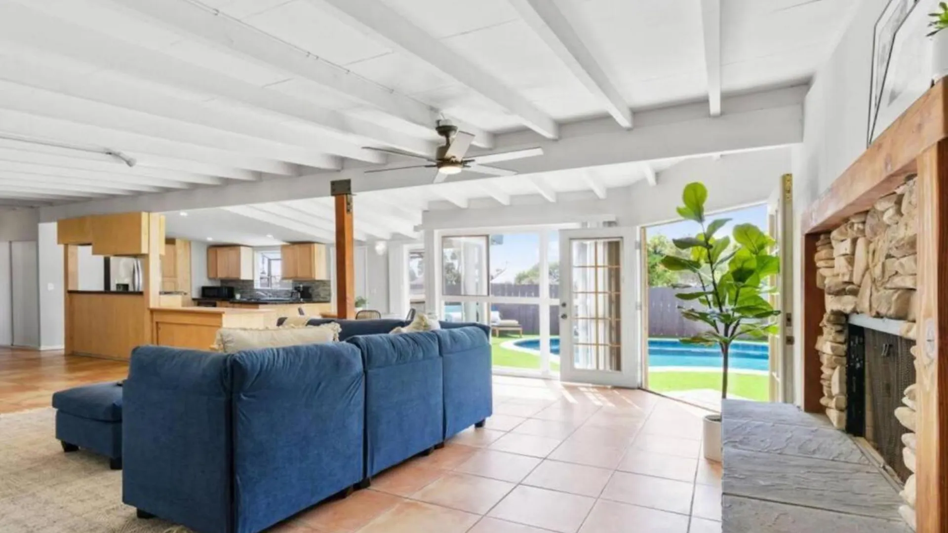 Relax And Play Pool, Hot Tub And Sleeps 16 Lägenhet San Diego
