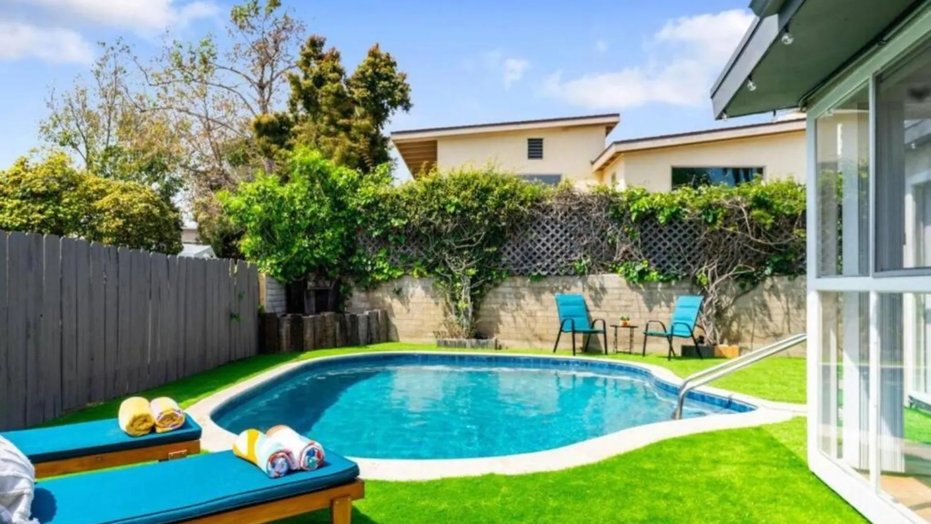 Relax And Play Pool, Hot Tub And Sleeps 16 San Diego