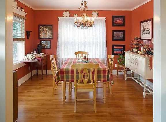 Hillcrest House 3* Сан-Диего