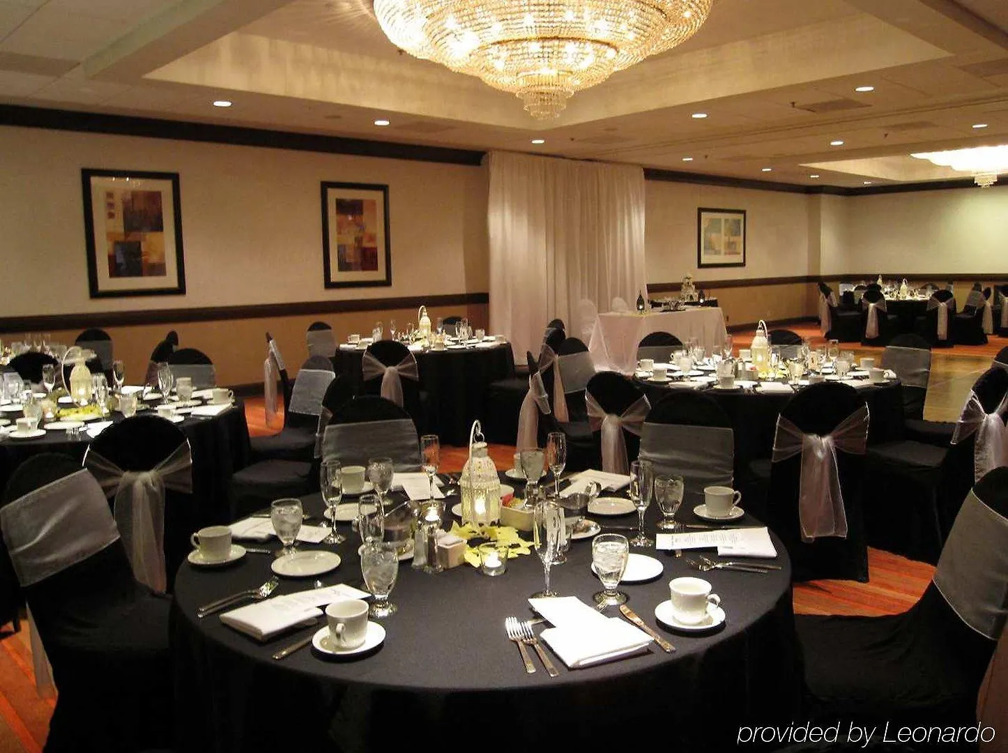 Embassy By Hilton Bay Downtown Hotel San Diego