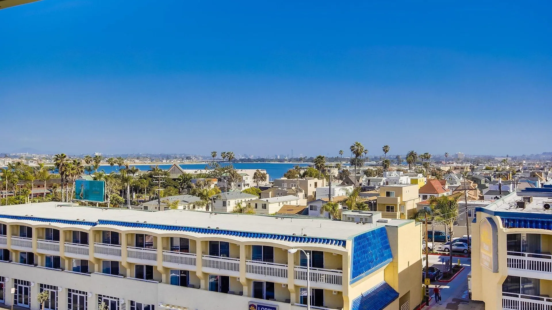 Surfer Hotel